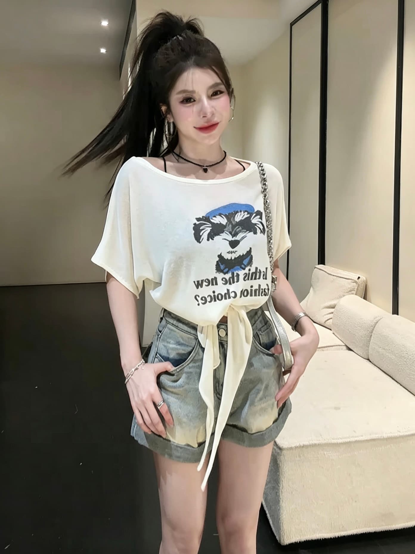 한 부서 디자인 센스 비스듬한 어깨 만화 프린트 반팔 티셔츠 여성 여름 새로운 레이스업 허리 수축 슬림해 보이는 쇼트 스타일 맨위 상세 이미지 4