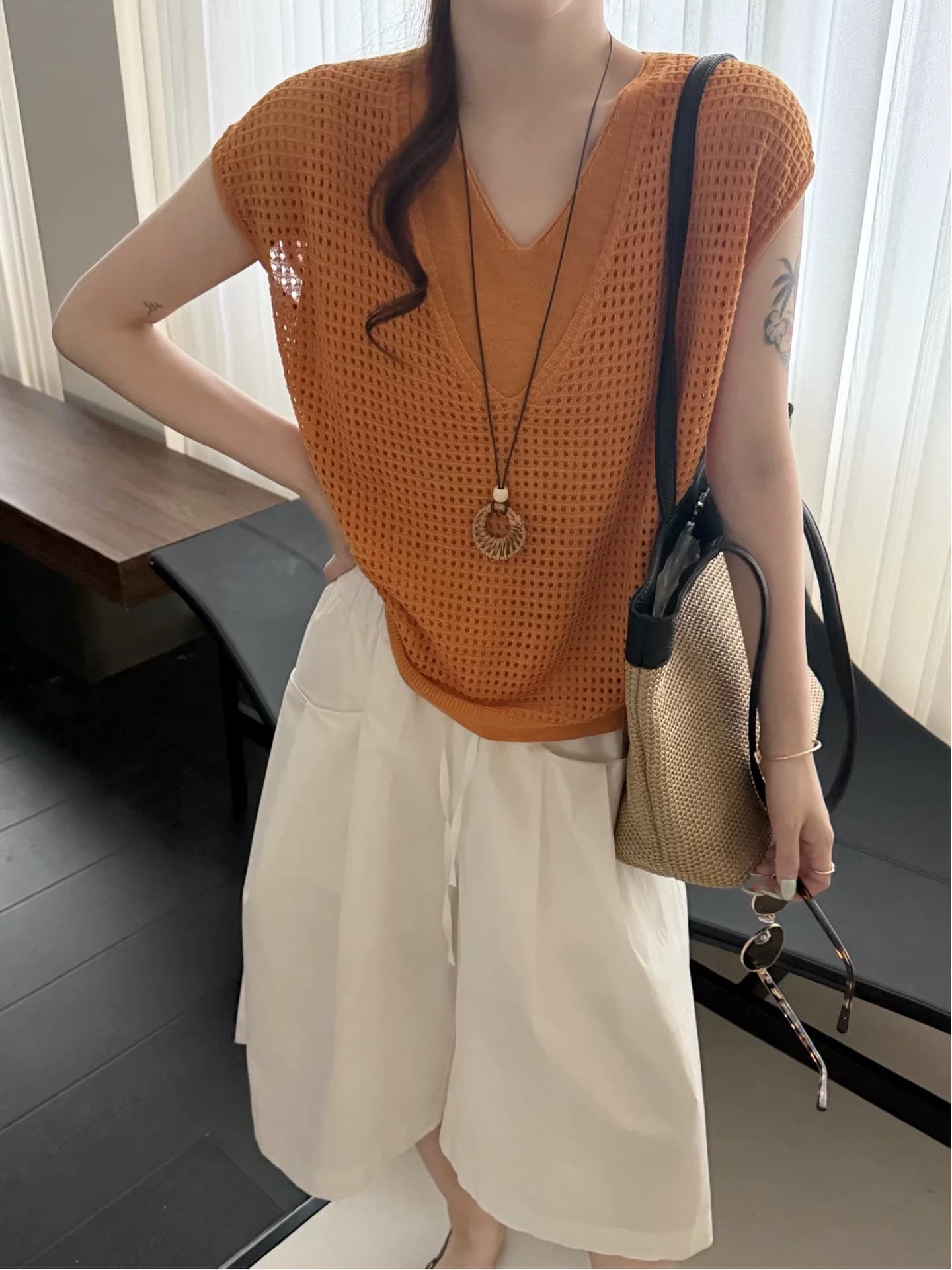 녹색 홀로우 아웃 페이크 레이어드 반팔 티셔츠 여성 의류 2026 여름 드레스 새로운 캐주얼 다용도 슬림해 보이는 니트 스웨터 맨위 상세 이미지 4