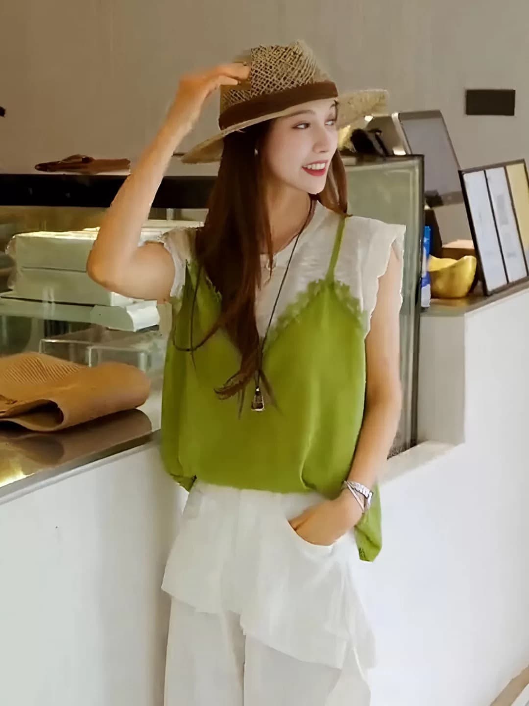 고급 센스 패치워크 색상 레이스 민소매 티셔츠 여성 여름 얇은 스타일 2026 새로운 페이크 레이어드 맨위 패션 외국 가스 이미지 4