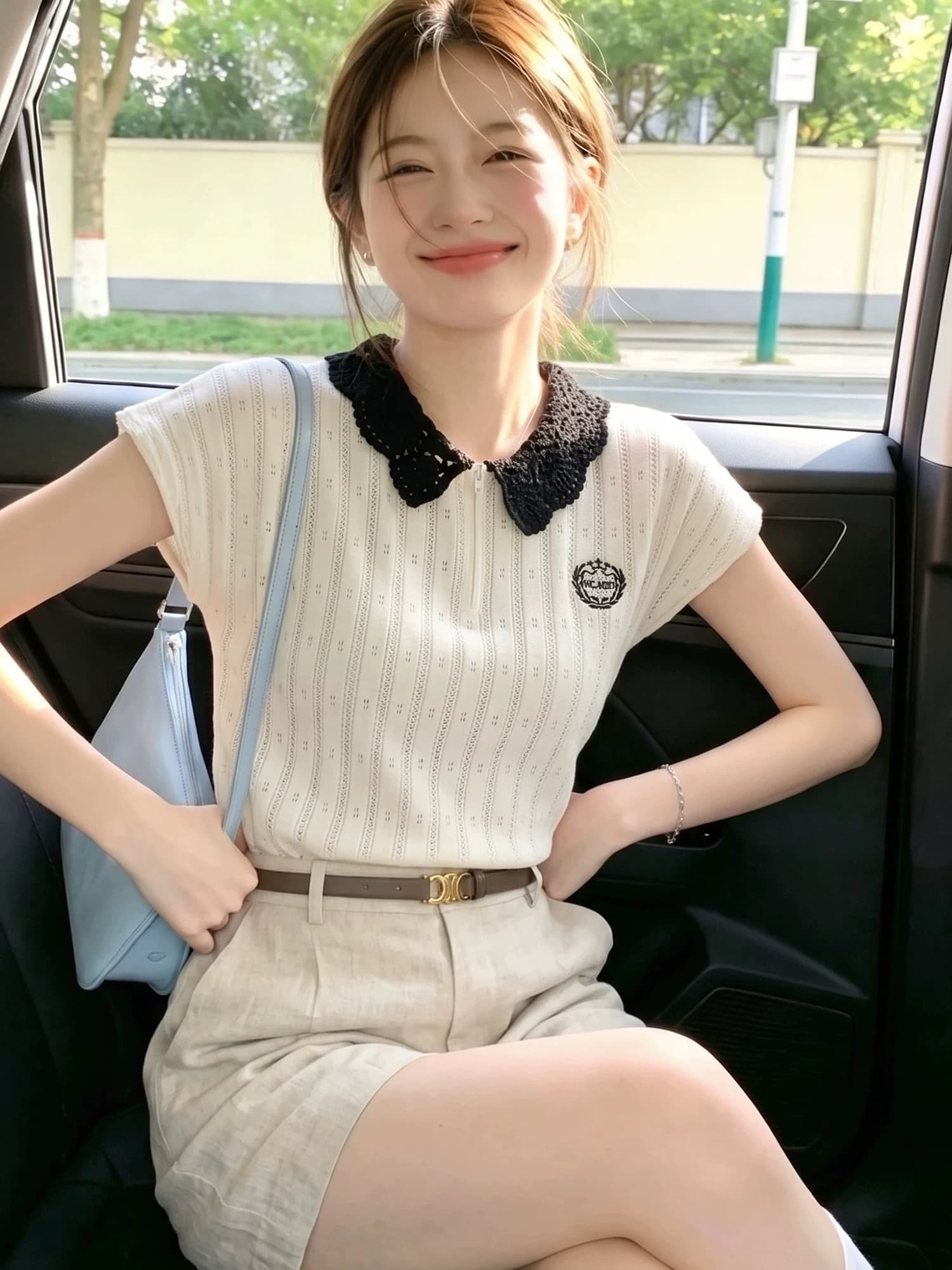 프랑스식 레이스 베이비 칼라 하프 지퍼 휘장 자수 작은 셔츠 2026 여름 새로운 우아함 홀로우 아웃 니트 맨위 상세 이미지 3