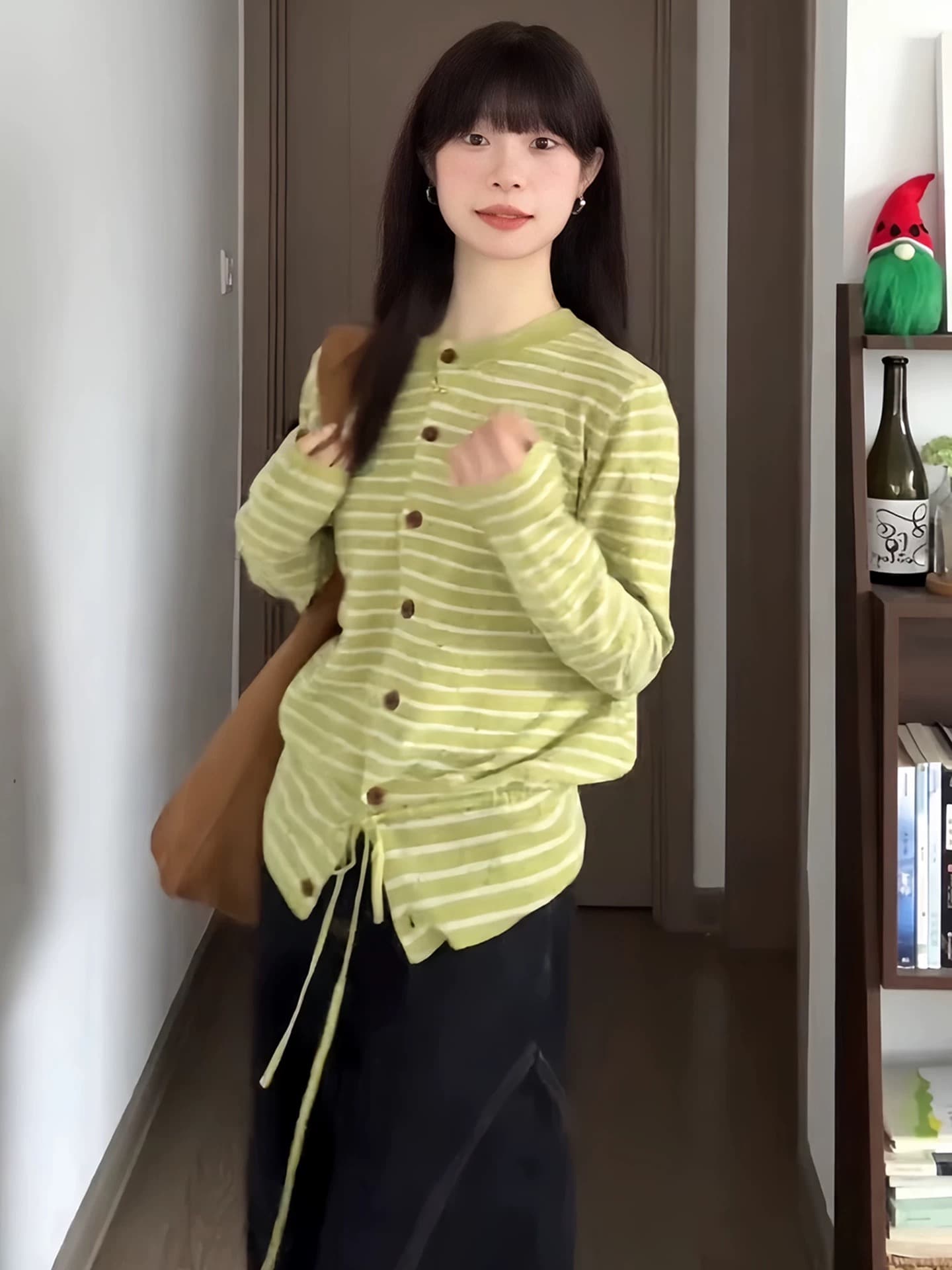 녹색 스트라이프 레이스업 니트 카디건 코트 자이언트 잘 생긴 스웨터 다용도 여성 가을 2026 슈퍼 화재 연령 감소 맨위 상세 이미지 2