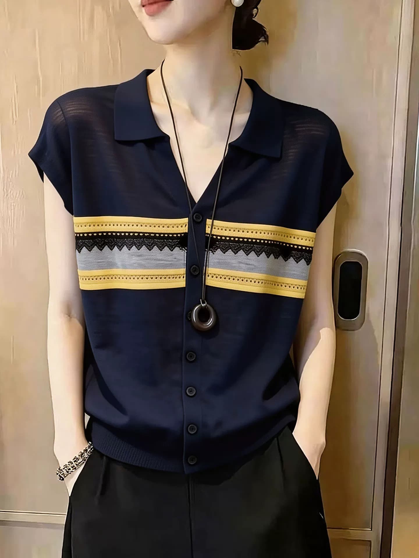 고유 한 Chic 배색 스트라이프 POLO 칼라 니트 오픈 가디건 여성 2026 여름 새로운 슬림해 보이는 편안함 반팔 맨위 상세 이미지 3