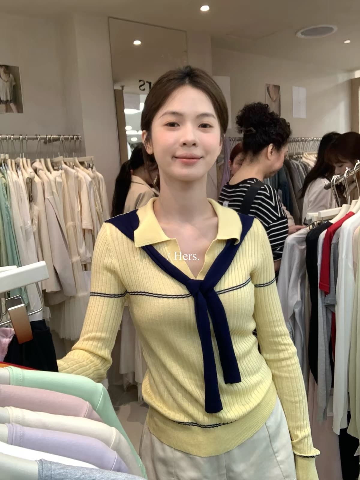이른 가을 2026 학원 스타일 POLO 칼라 페이크 레이어드 레이스업 니트 스웨터 여성 긴 소매 몸매 가꾸기 다용도 맨위 상세 이미지 8