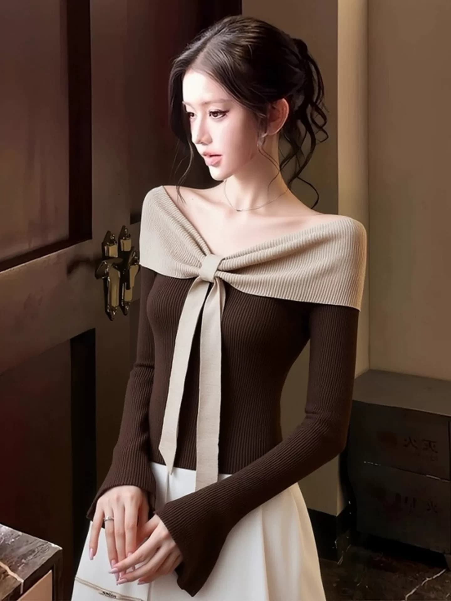 달콤한 핫걸 오프숄더 나비 매듭 니트 기본 셔츠 여성 인사이드 가져 가라. 디자인 센스 가을 겨울 배색 패치워크 긴팔 맨위 상세 이미지 1