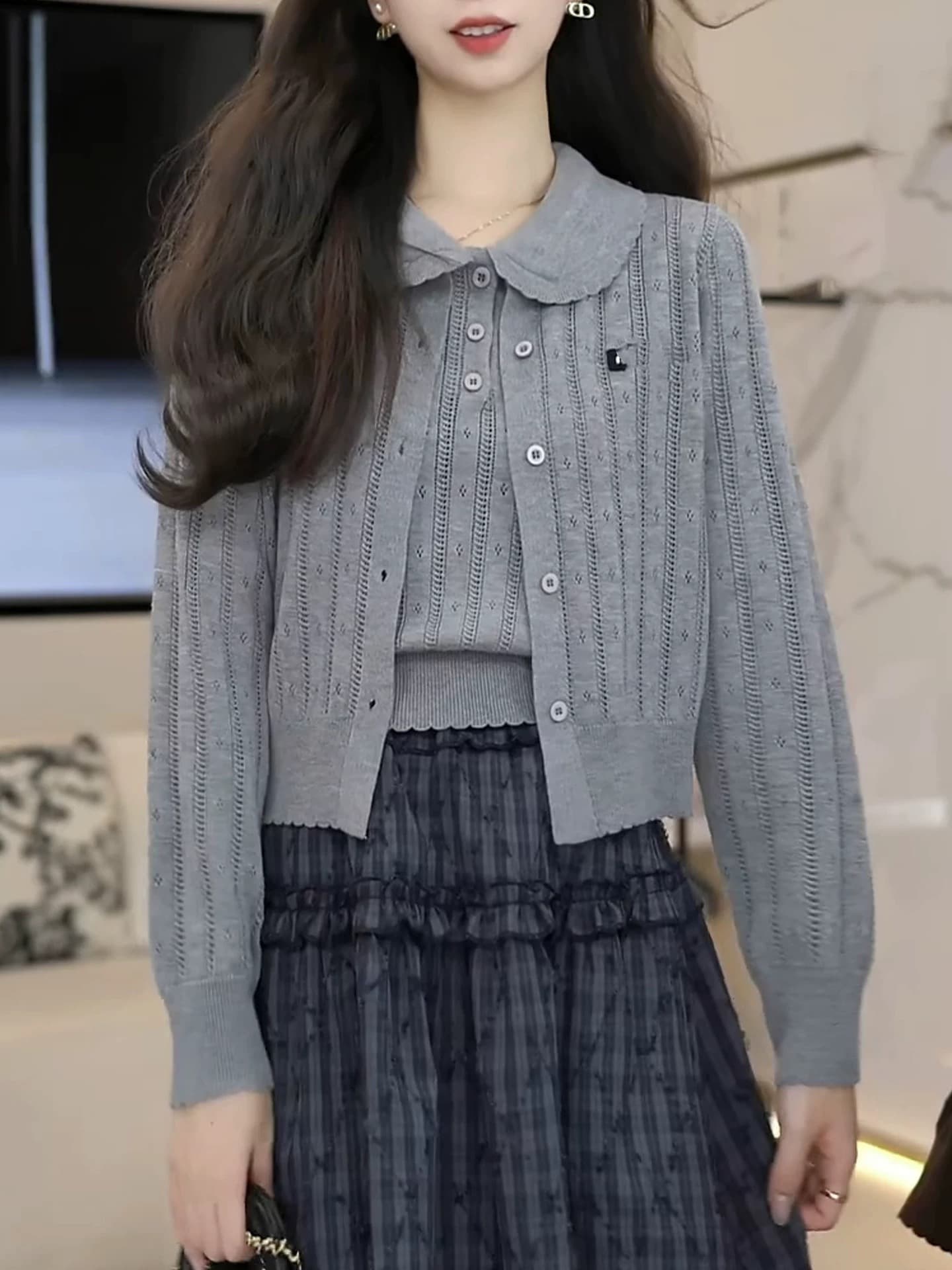 이른 가을 레트로 커피 색상 니트 두 조각 여성 세트 베이비 칼라 홀로우 아웃 조끼 오픈 가디건 부드러운 세트 상세 이미지 4