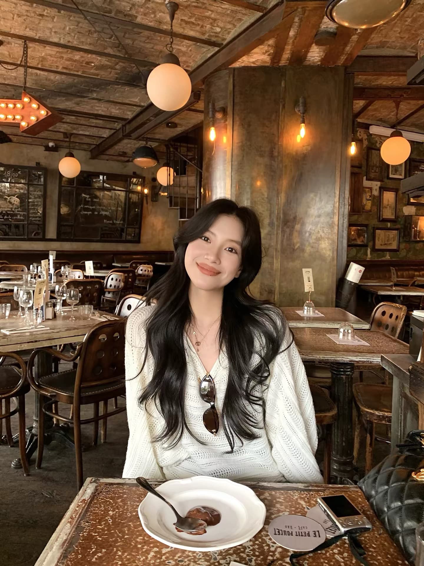 보트넥 홀로우 아웃 니트 맨위 여성 루즈핏 가을 어깨 긴팔 작은 셔츠 느긋한 바람 이른 가을 풀오버 셔츠