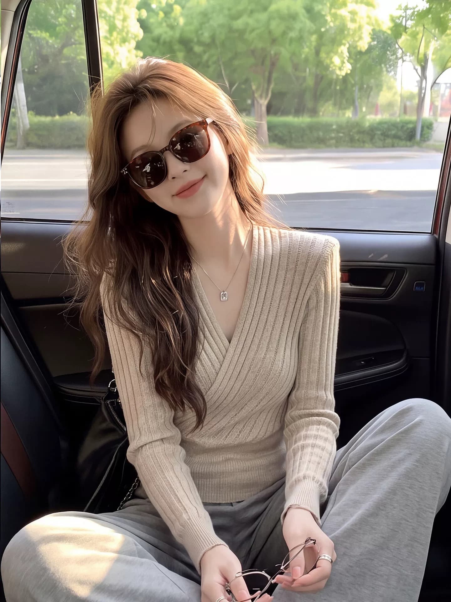 프랑스식 십자가 V넥 구덩이 기사 니트 스웨터 여성 가을 미니멀리즘 다용도 슬림해 보이는 캐주얼 맨위 상세 이미지 5