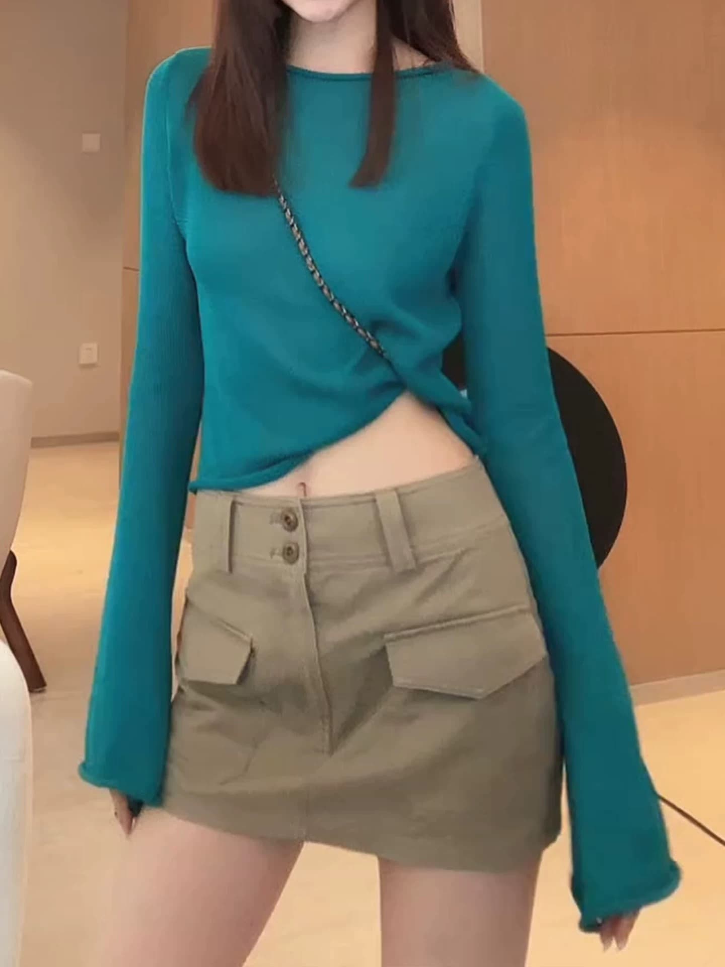 프랑스식 미니멀리즘 바람 나팔 소매 니트 스웨터 여성 이른 가을 몸매 가꾸기 슬림해 보이는 연령 감소 다용도 품격 기본 셔츠 맨위 이미지 2