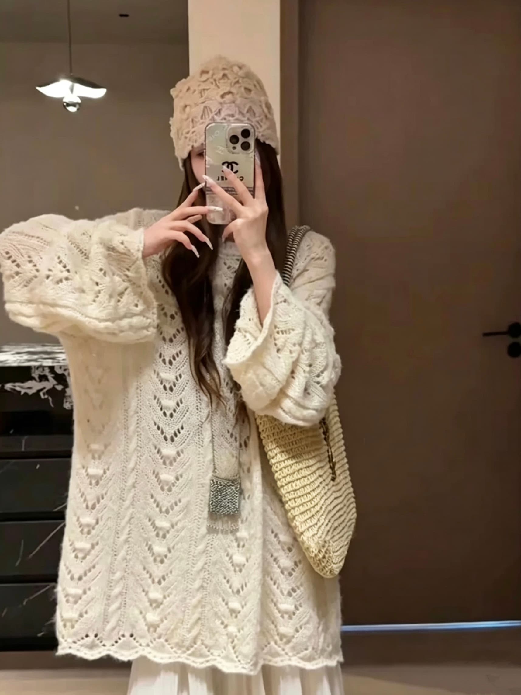 한 부서 부드러운 바람 홀로우 아웃 스웨터 여자 조기 가을 루즈핏 느긋한 느슨함 센스 슬림해 보이는 중간 길이 니트 스웨터 맨위 상세 이미지 5