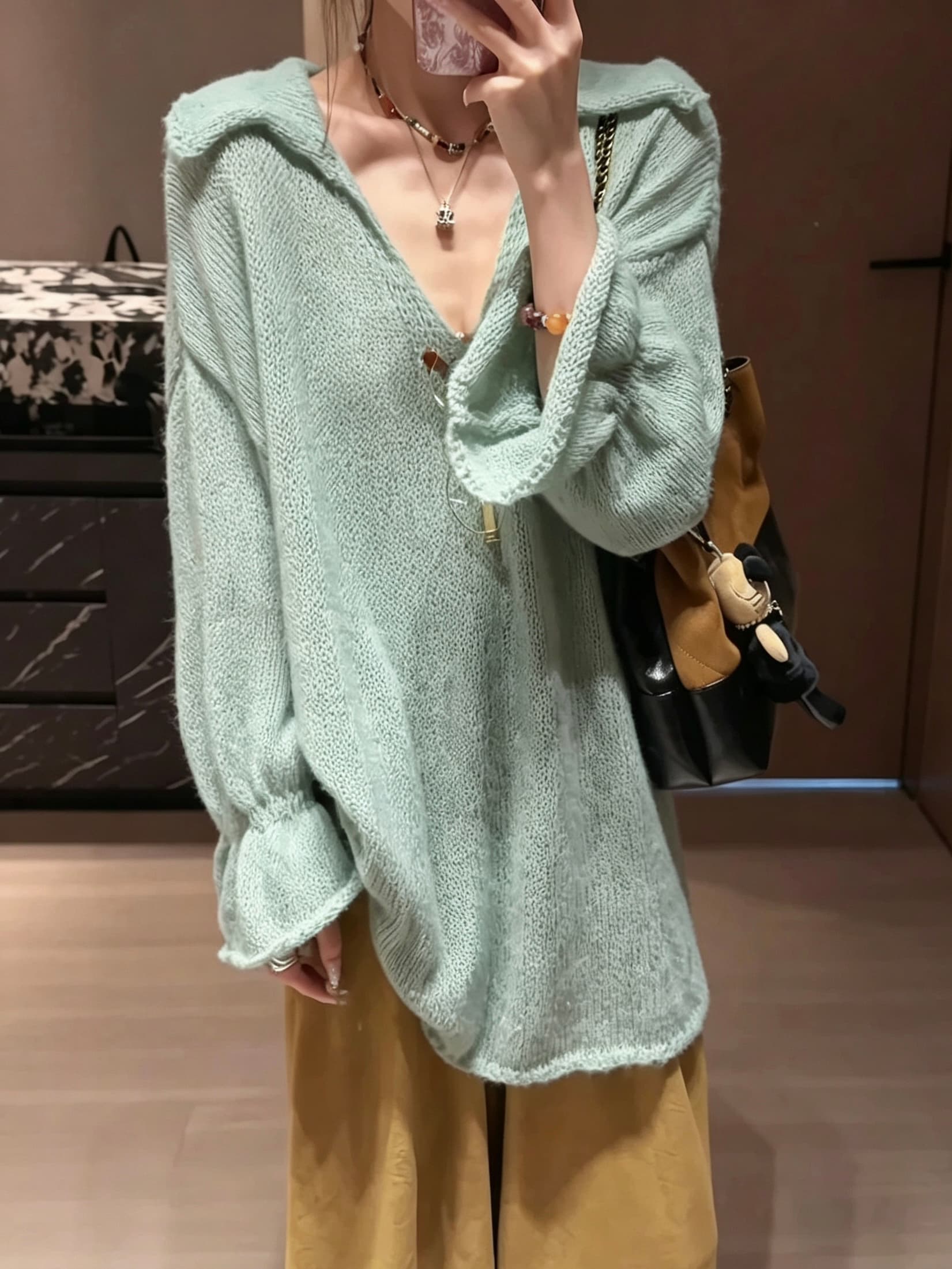 느긋한 바람 품격 폴로 칼라 자이언트 잘 생긴 슬림해 보이는 스웨터 여성 의류 2026 가을 겨울 새로운 로얄 자매 다용도 니트 맨위 이미지 4