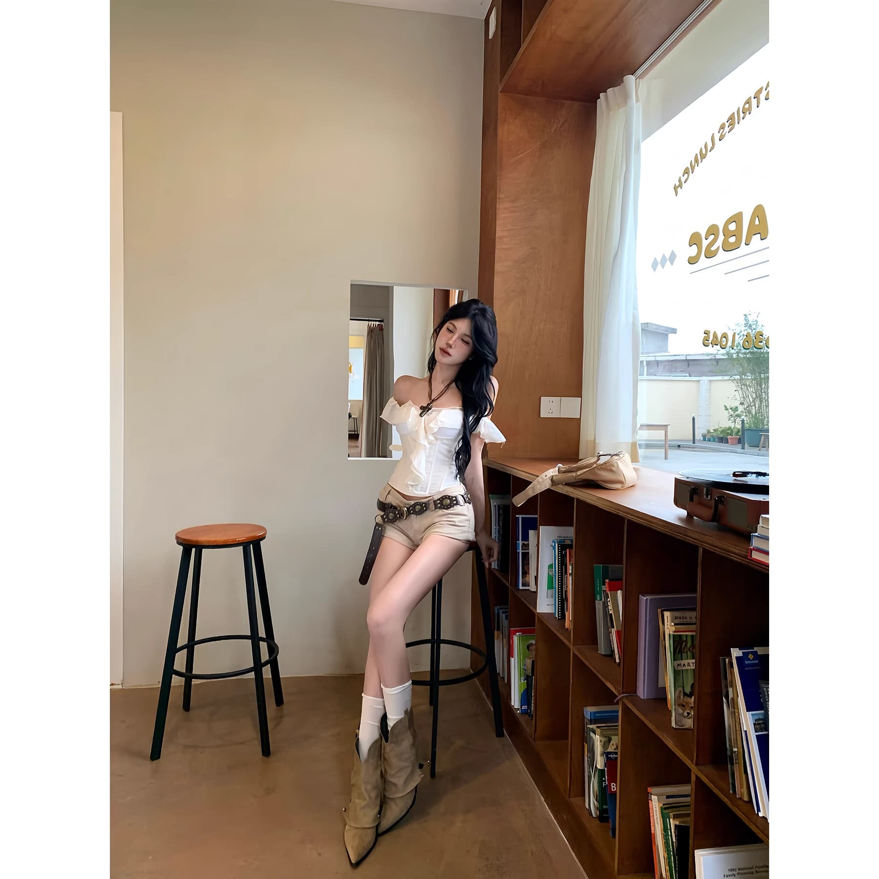 인터넷 그림 핫걸 민소매 튜브탑 맨위 여성 2025 여름 화이트 생선뼈 코르셋 태국 사람 스타일 오프숄더 조끼 이미지 4