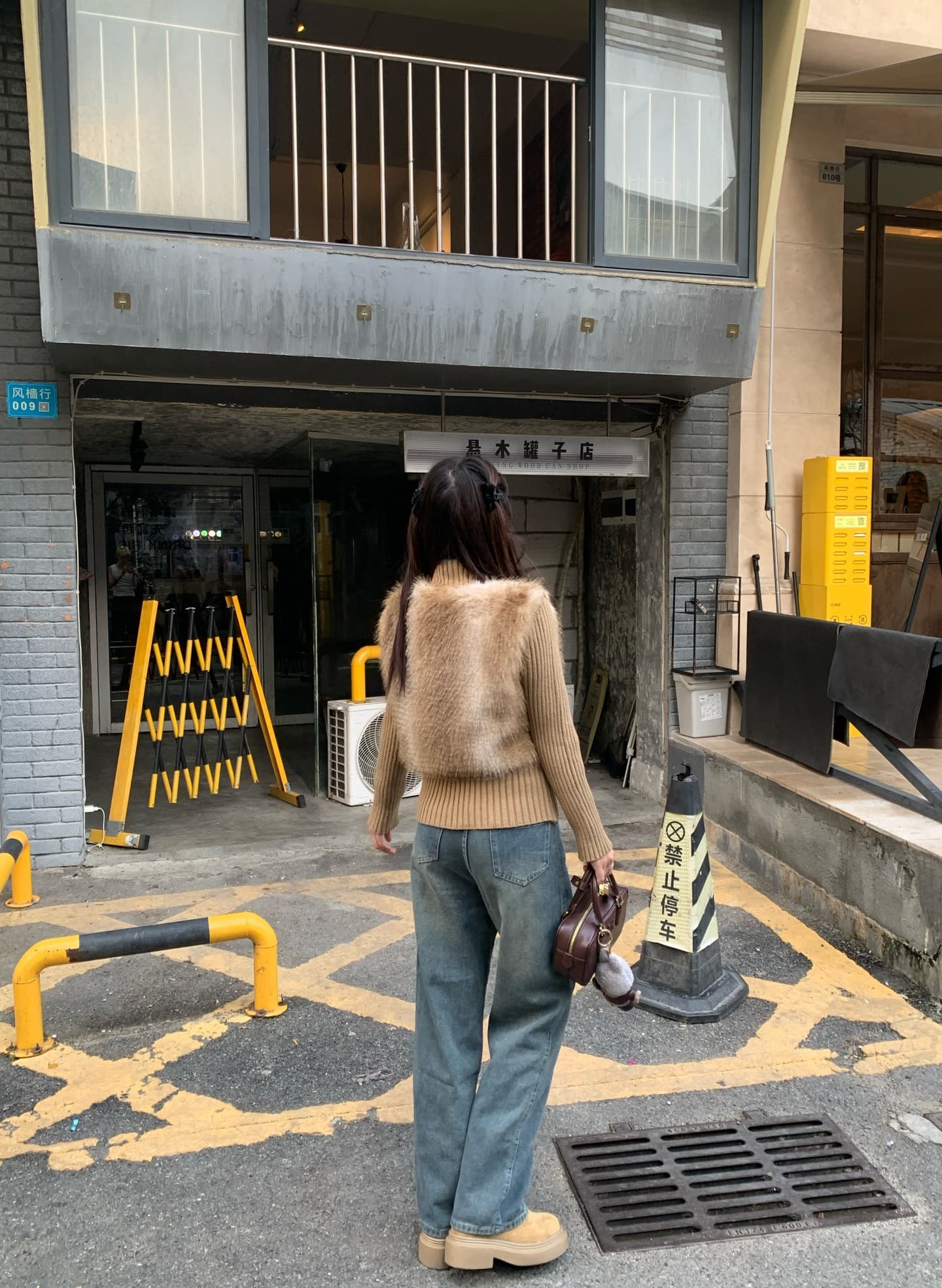 실사 정가 원본 원료 초점 높은 품질 피어 도둑 그림 아름다움 라드. 모피 패치워크 여성 코트 이미지 5