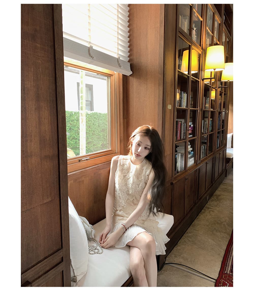 인터넷 그림 부드러운 예측 절묘한 작은 샤넬 스타일 3 차원 홀로우 아웃 페이크 레이어드 민소매 드레스 상세 이미지 16