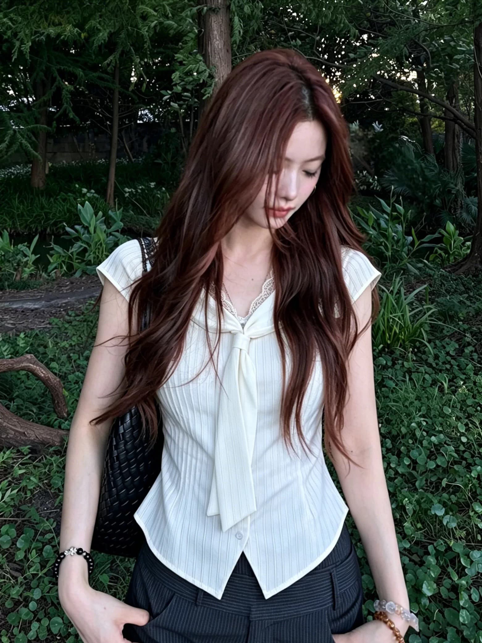 한 부서 V넥 반팔 여성 셔츠 여름 착용 가져 가라. 레이스 레이스 스트라이프 셔츠 작은 셔츠 슬림해 보이는 고급 센스 맨위 이미지 4