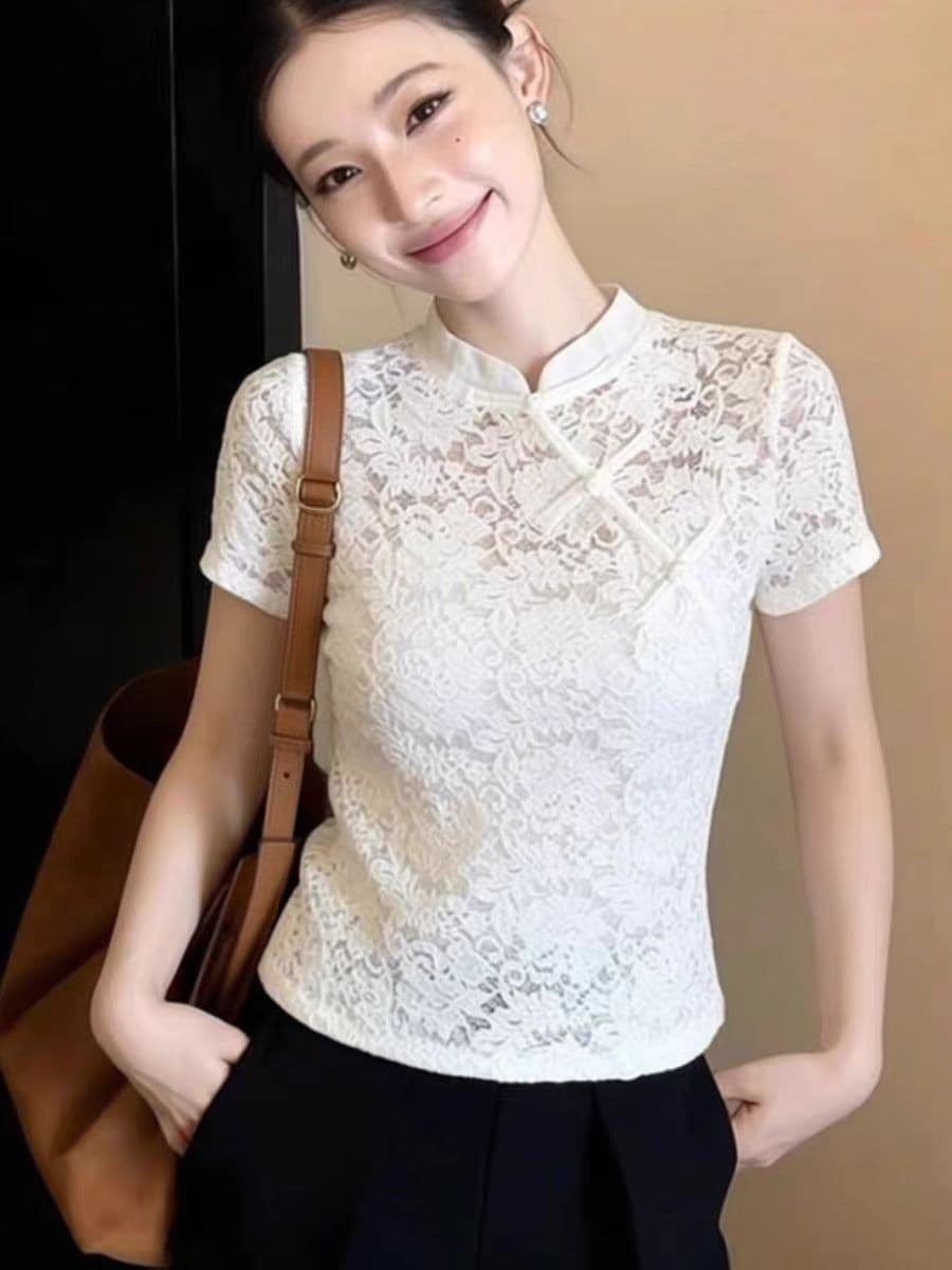 빛 럭셔리 바람 화이트 레이스 반팔 티셔츠 여성 여름 2026 새로운 패션 품격 디자인 센스 슬림해 보이는 인사이드 잡아라. 의류