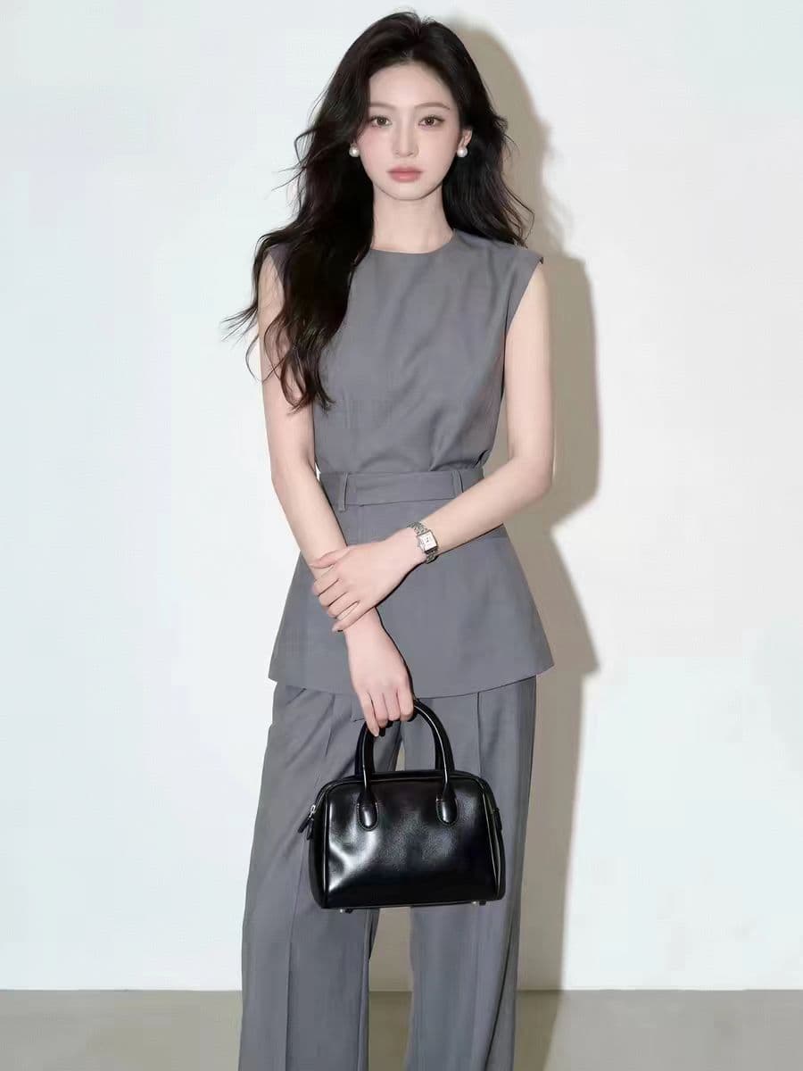 프랑스식 빛 럭셔리 고급 센스 출퇴근 착용 가져 가라. 회색 민소매 베스트 와이드 레그 팬츠 투피스 슈트 여성 여름 2026 새로운