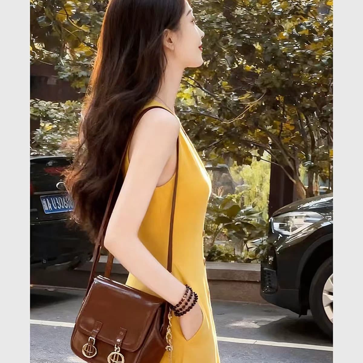 황색 V넥 허리 수축 싱글 줄 버튼 조끼 여성 드레스 2026 새로운 한 부서 특별 아름다운 꼬집기 허리 작은 치마 이미지 5