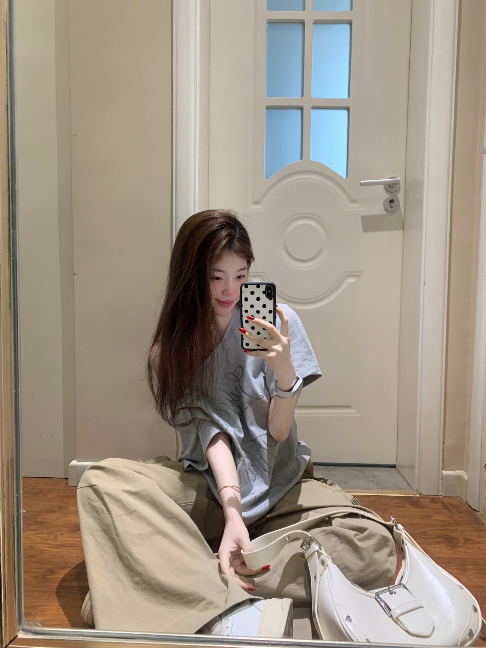 아메리칸 레트로 반팔 오프숄더 티셔츠 여성 2026 여름 새로운 루즈핏 품격 비스듬한 어깨 의류 이미지 2
