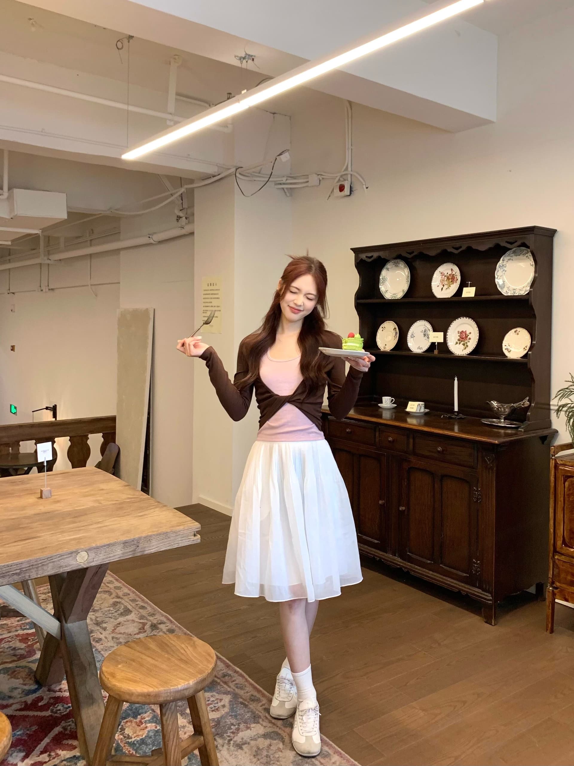 puki 페이크 레이어드 행침 목 비틀림 맨위 발레 바람 배색 긴팔 만나는 상세 이미지 9