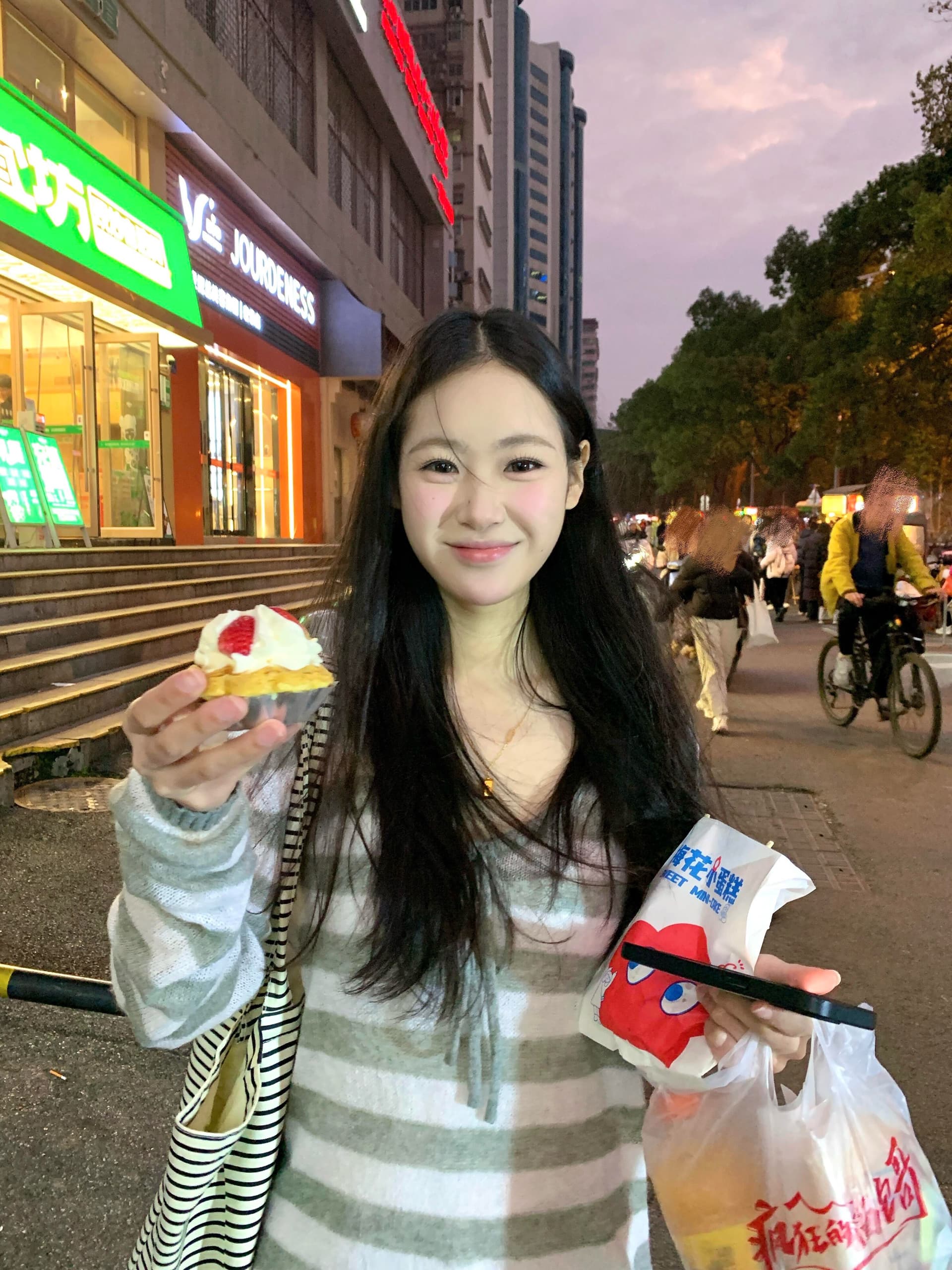 배색 스트라이프 비스듬한 어깨 펌프 로프 긴팔 니트 스웨터 여성 여름 얇은 스타일 외부 가져 가라. 마이크로 ~을 통해 자외선 차단 에어컨 블라우스 맨위 상세 이미지 2