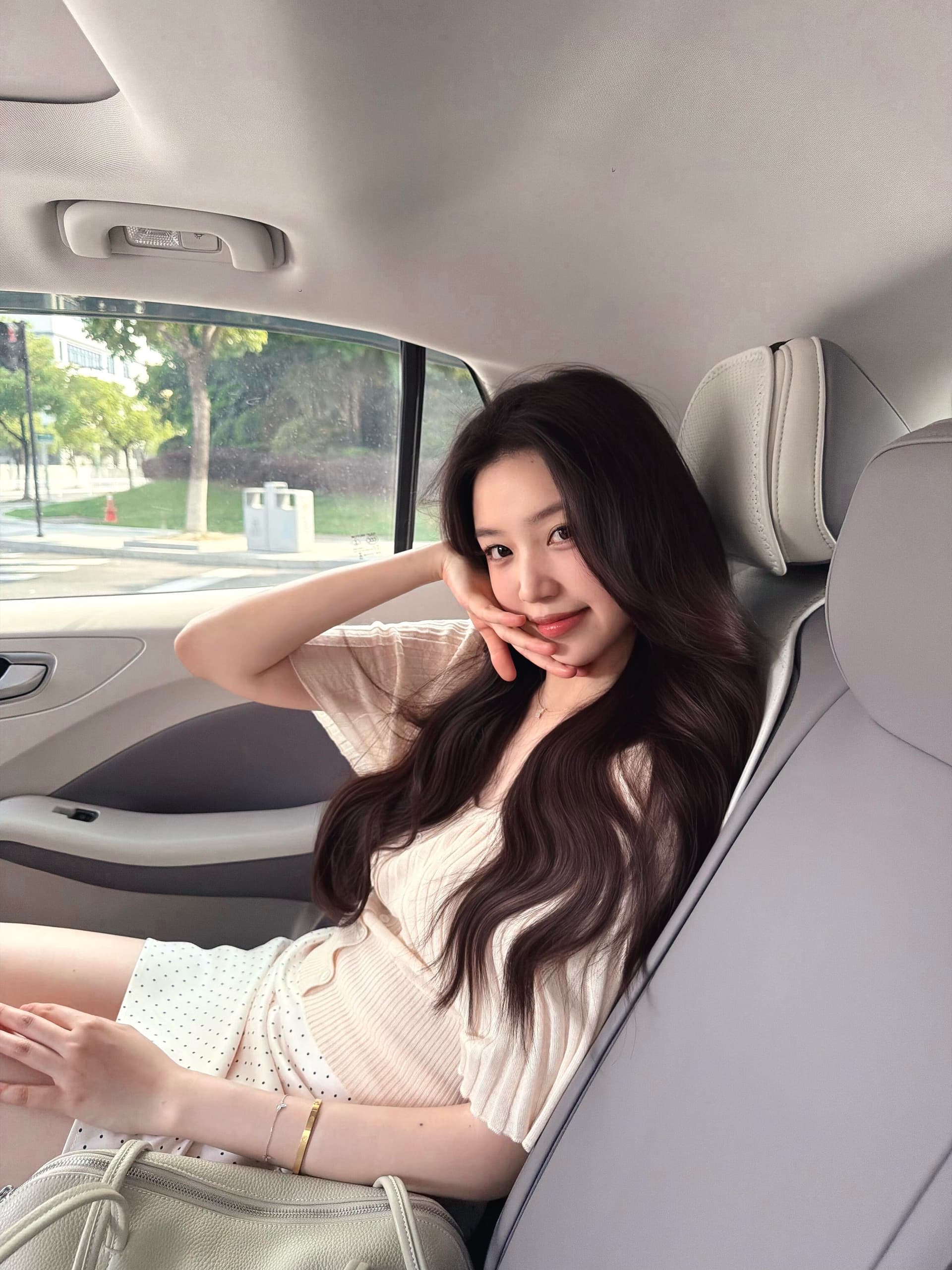 26 신제품 30 양모 장기 Pleat 대 라운드 넥 니트 맨위 상세 이미지 4