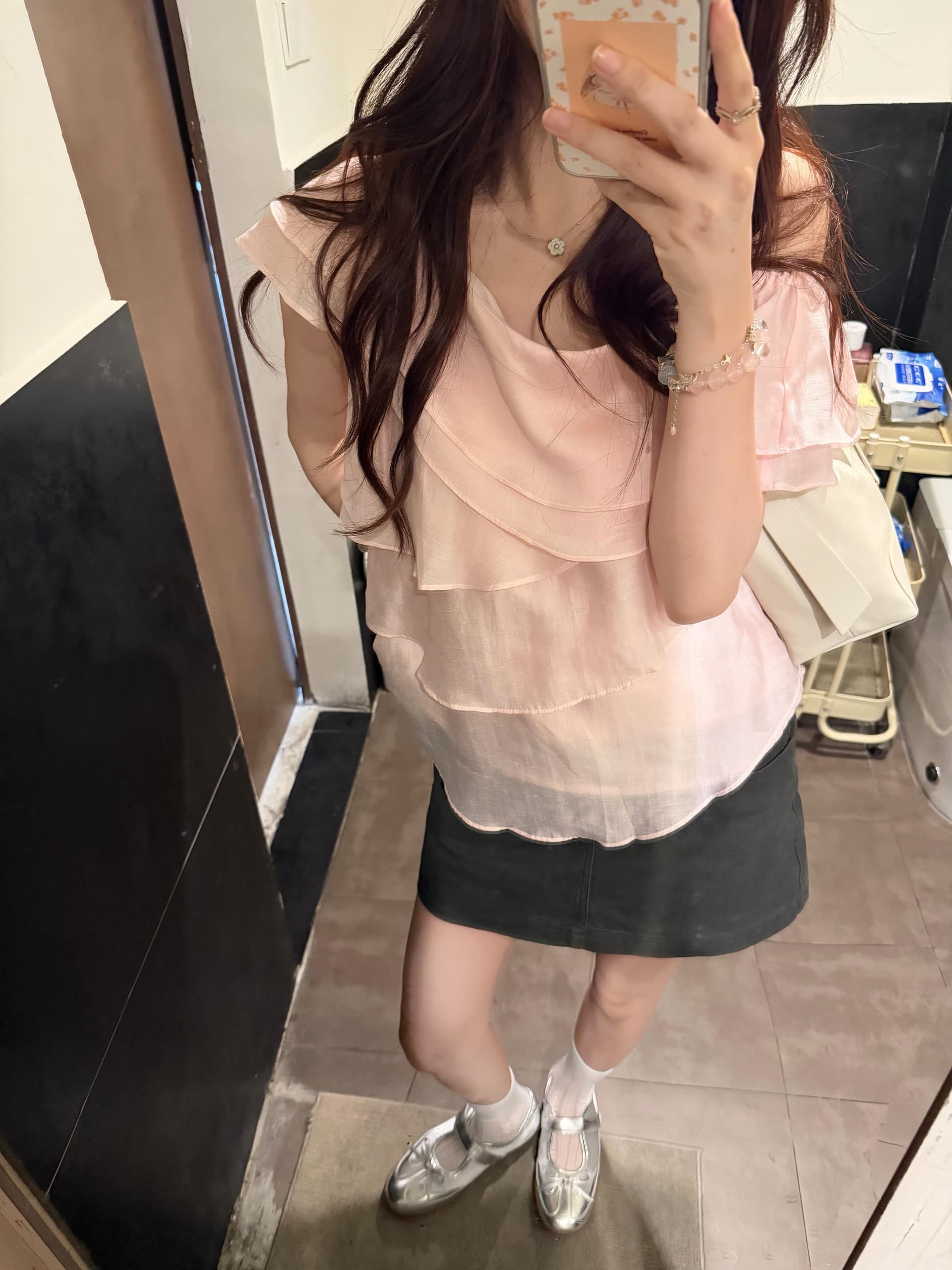 봄 사쿠라 바늘 흔적 마이크로 지방 mm 디자인 센스 순수한 욕망 비스듬한 어깨 프릴 작은 셔츠 빅 사이즈 맨위 상세 이미지 4