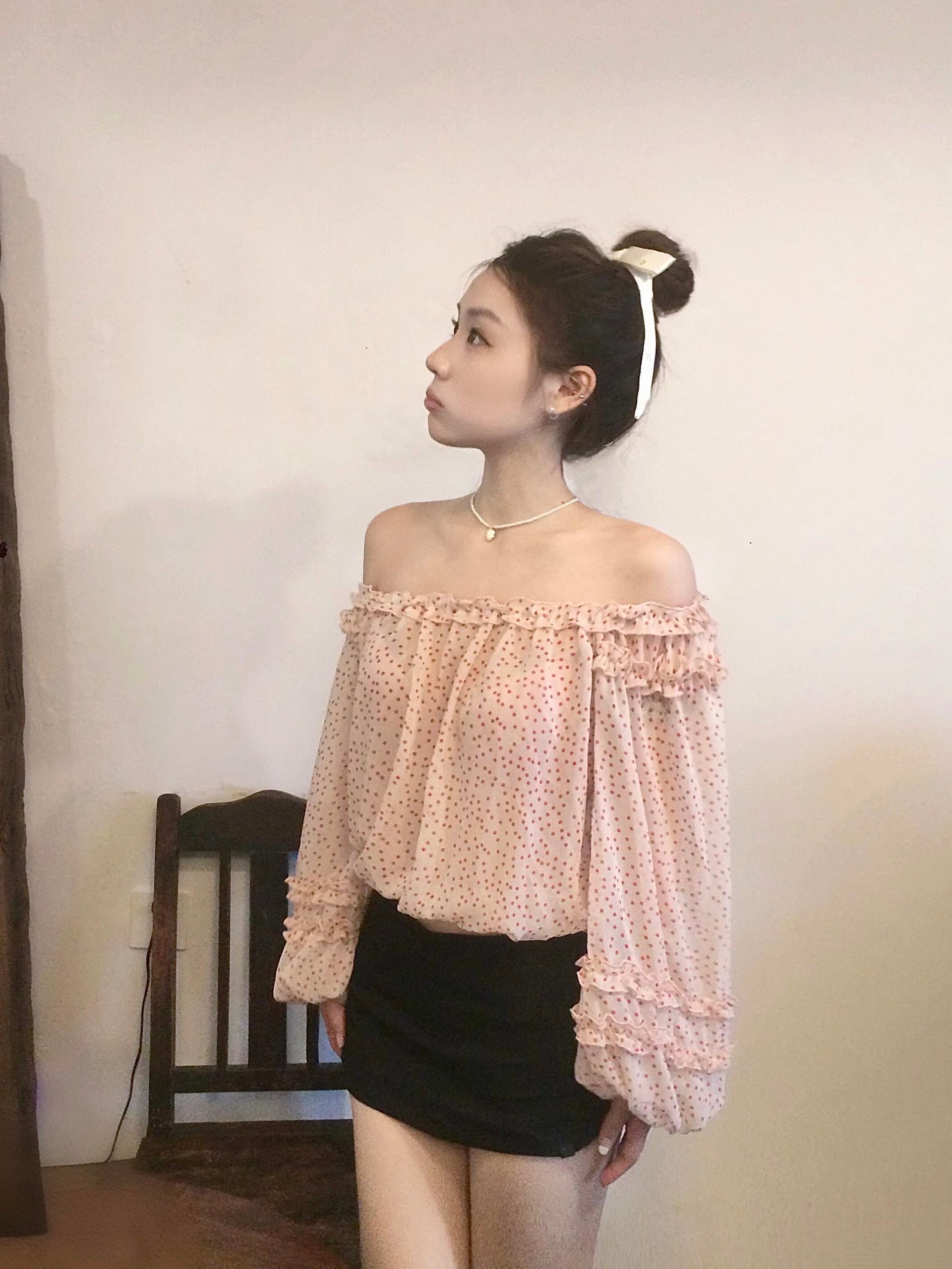 프릴 오프숄더 꽃무늬 벌룬 소매 시폰 셔츠 여성 여름 디자인 센스 루즈핏 도트 무늬 맨위 상세 이미지 6