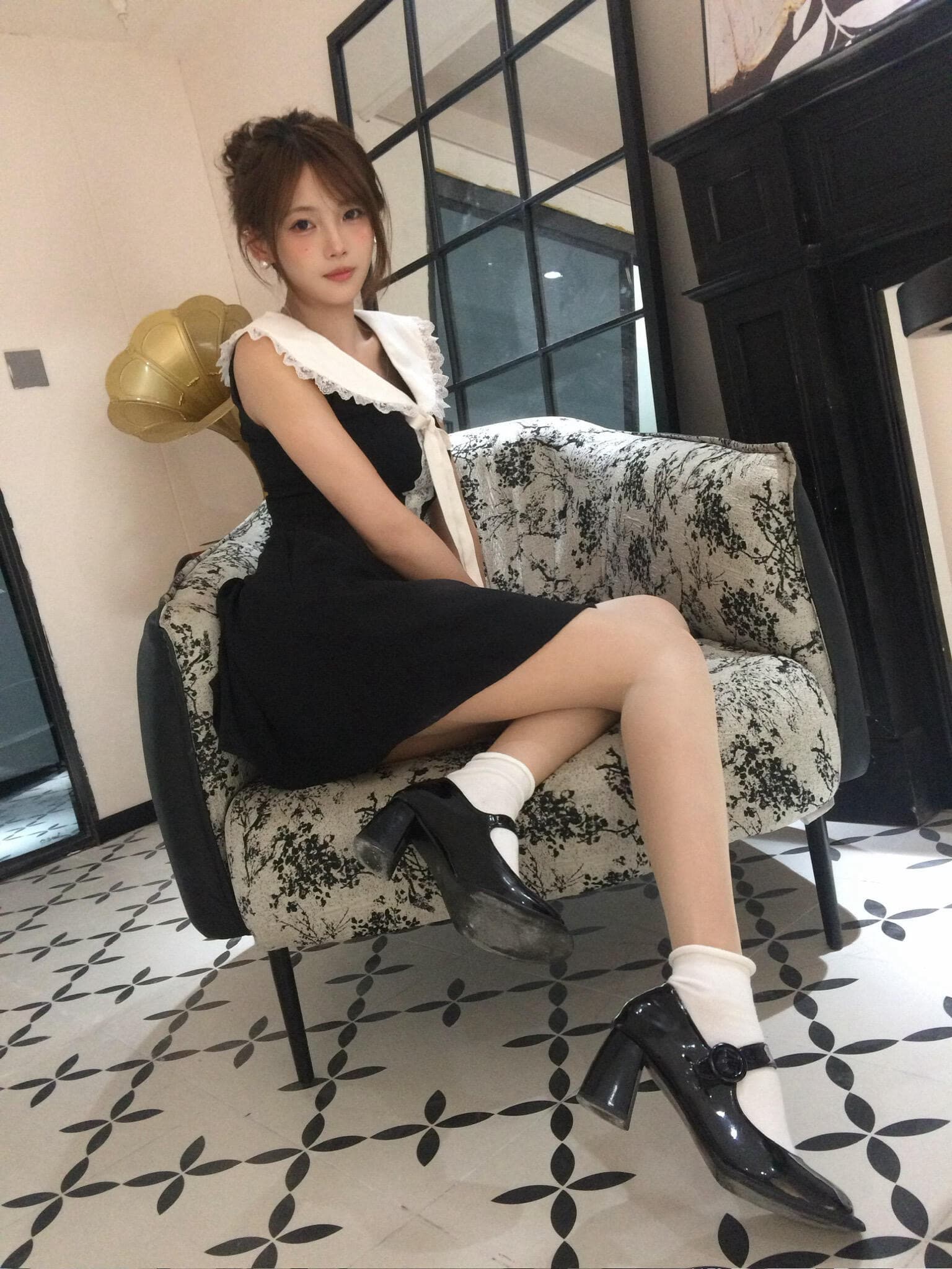 레트로 천 골드 품격 배색 폴로 칼라 허리 수축 민소매 길다 쇼트 스타일 드레스 상세 이미지 3