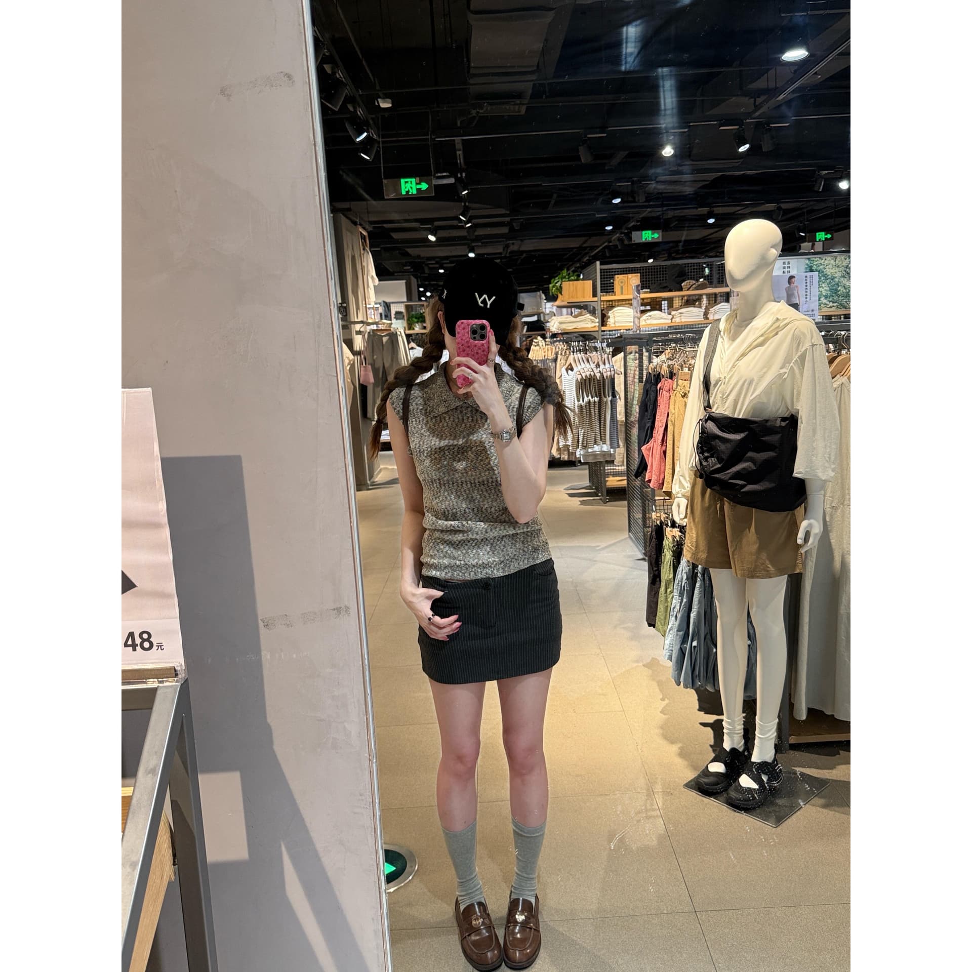 프랑스식 레트로 회색 폴로 칼라 민소매 조끼 조끼 여자 2026 여름 새로운 고급 센스 니트 조끼 맨위 이미지 5