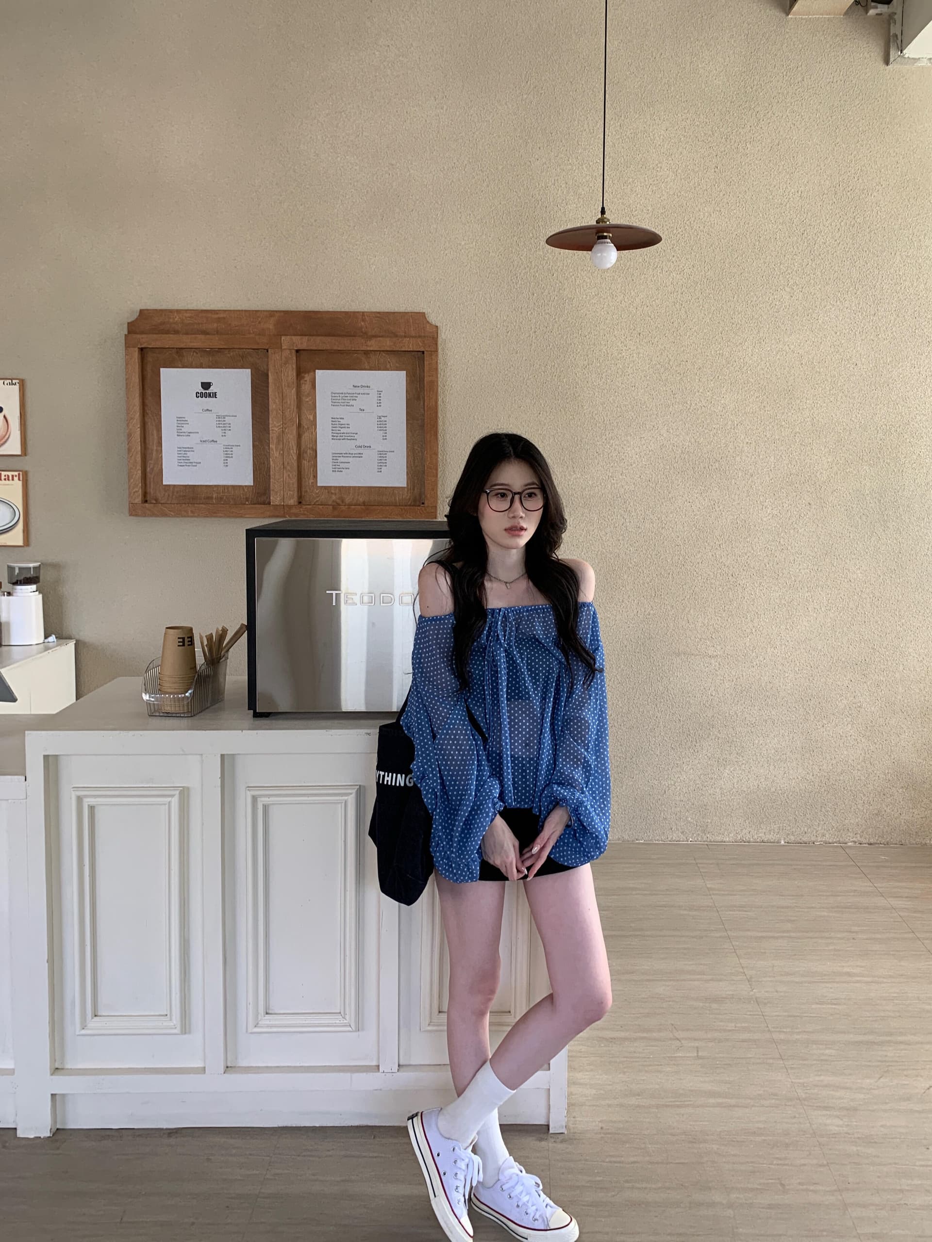 오프숄더 도트 무늬 레이스업 얇은 스타일 시폰 셔츠 여성 여름 루즈핏 마이크로 ~을 통해 디자인 센스 긴팔 맨위 상세 이미지 3