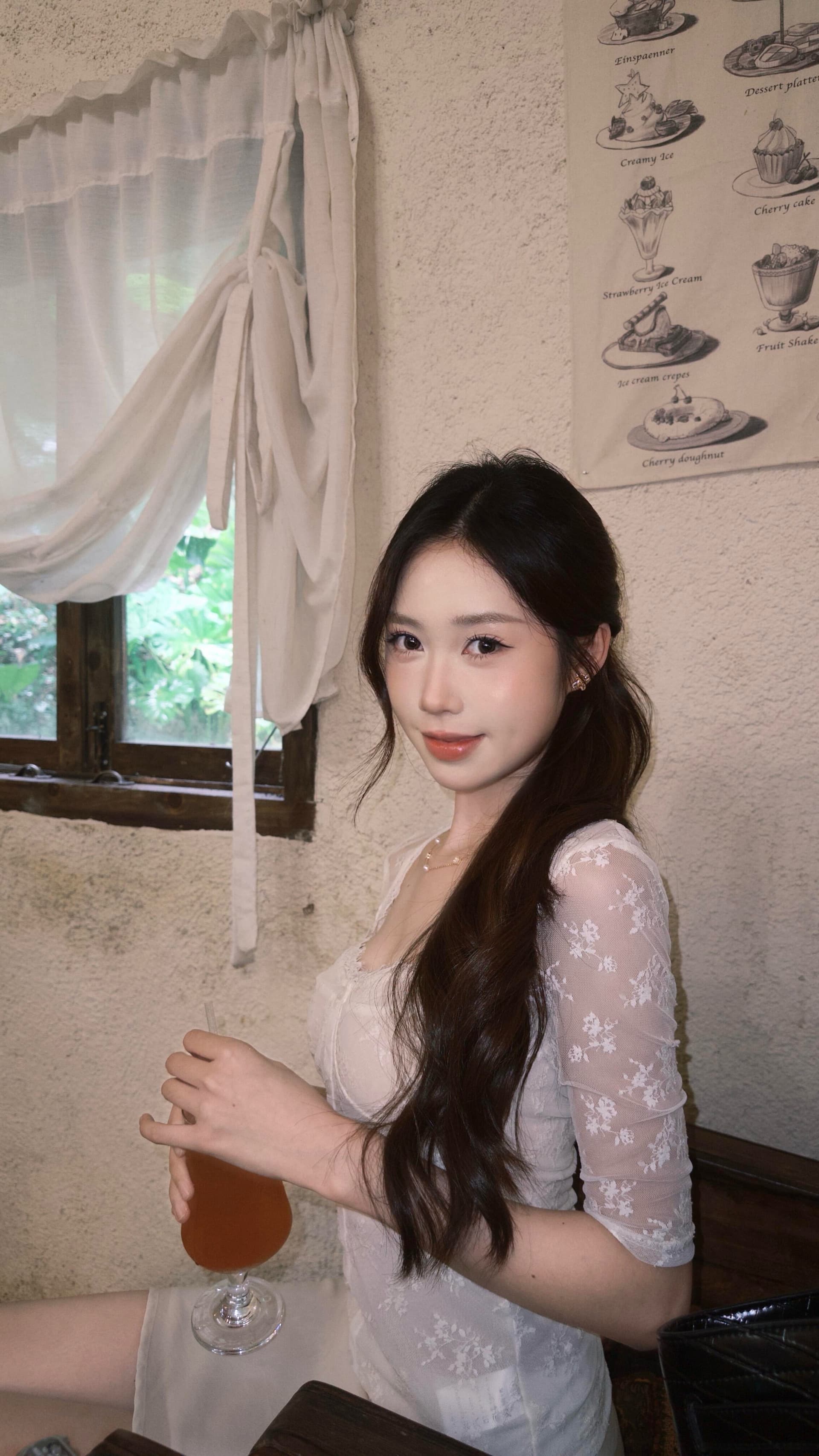 광장 칼라 레이스 자카드 반팔 티셔츠 여성 여름 섹시함 마이크로 ~을 통해 슬림해 보이는 맨위 상세 이미지 4