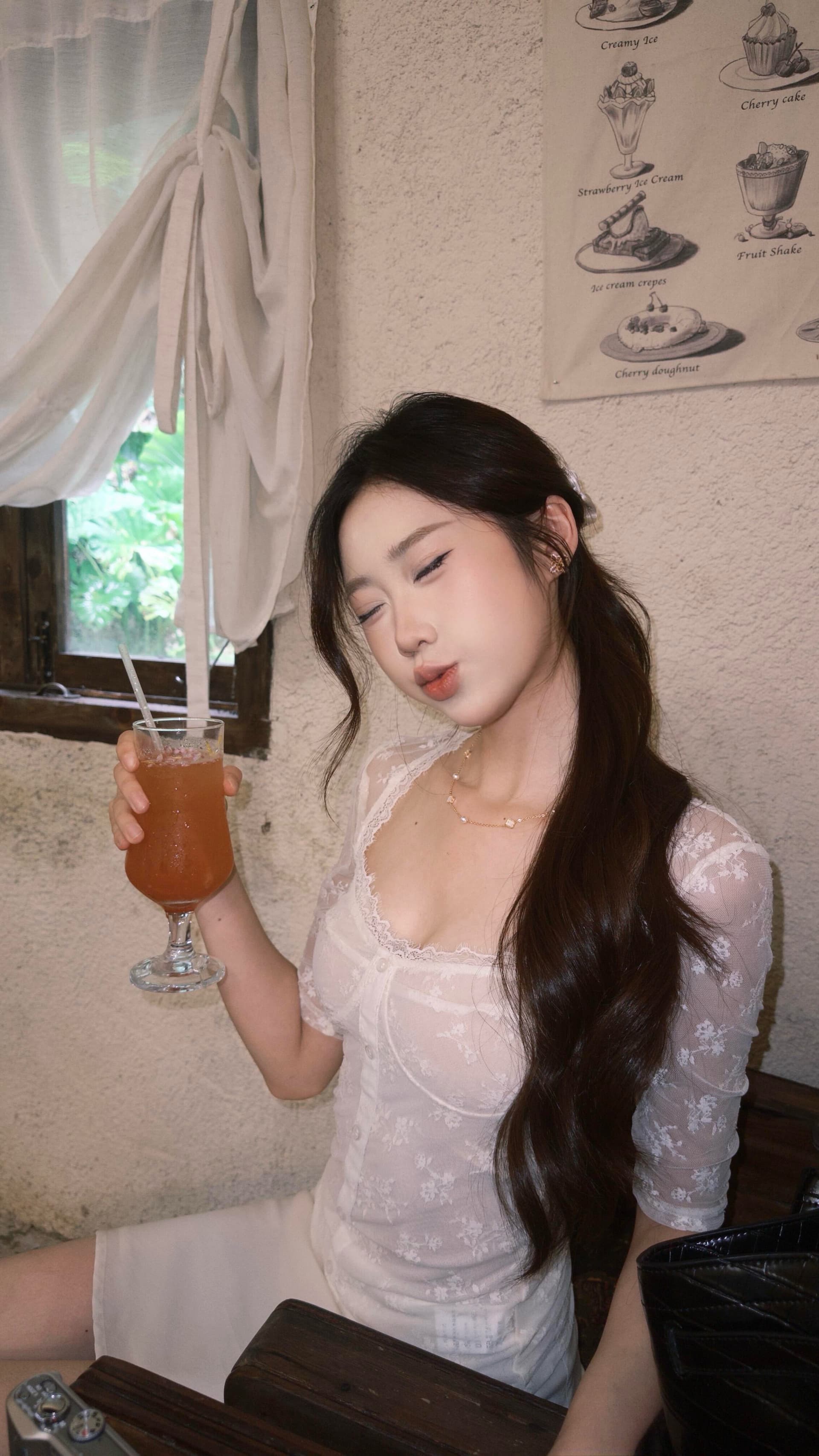 광장 칼라 레이스 자카드 반팔 티셔츠 여성 여름 섹시함 마이크로 ~을 통해 슬림해 보이는 맨위 상세 이미지 6