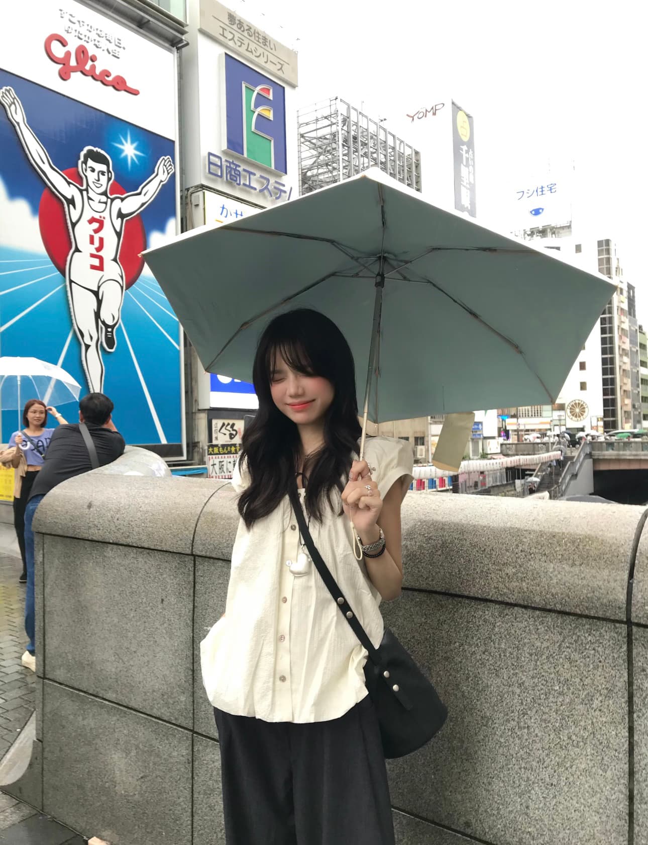 작은 날다 소매 질감 여성 셔츠 여름 반팔 품격 쇼트 스타일 디자인 센스 고급 맨위 셔츠 상세 이미지 6