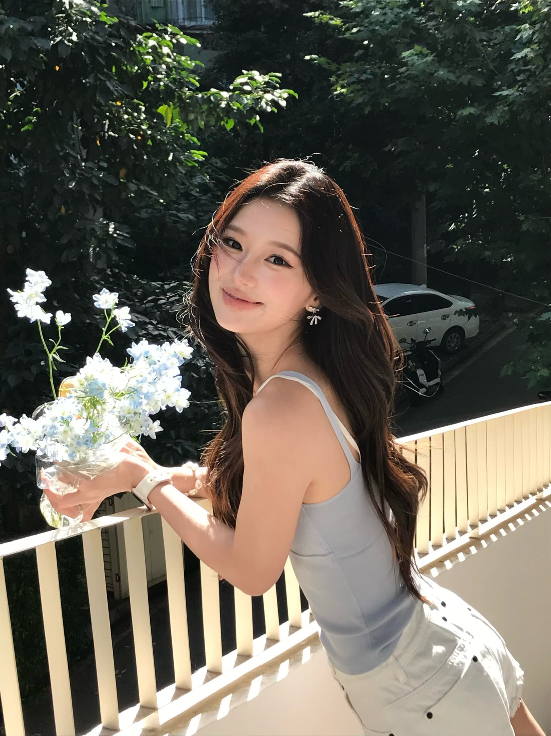 새로운 여름 페이크 레이어드 맨위 여성 패션 외국 가스 몸매 가꾸기 슬림해 보이는 캐미솔 외출용 쇼트 스타일 여성 의류 상세 이미지 3