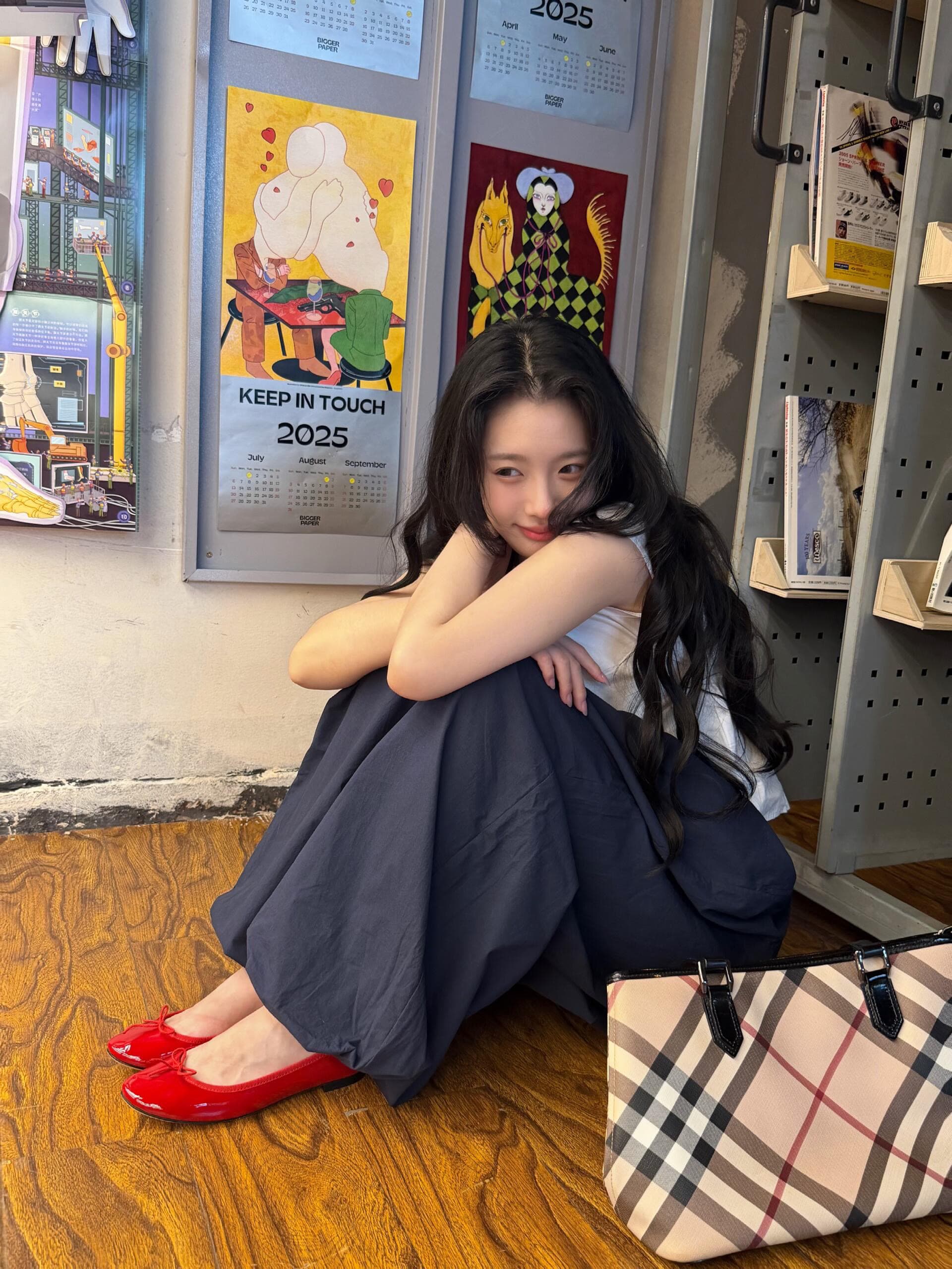 봄 여름 아메리칸 레트로 레이스 V넥 단추 슬림해 보이는 허리 수축 셔츠 화이트 반팔 미니멀리즘 다용도 여성 켜기 상세 이미지 6