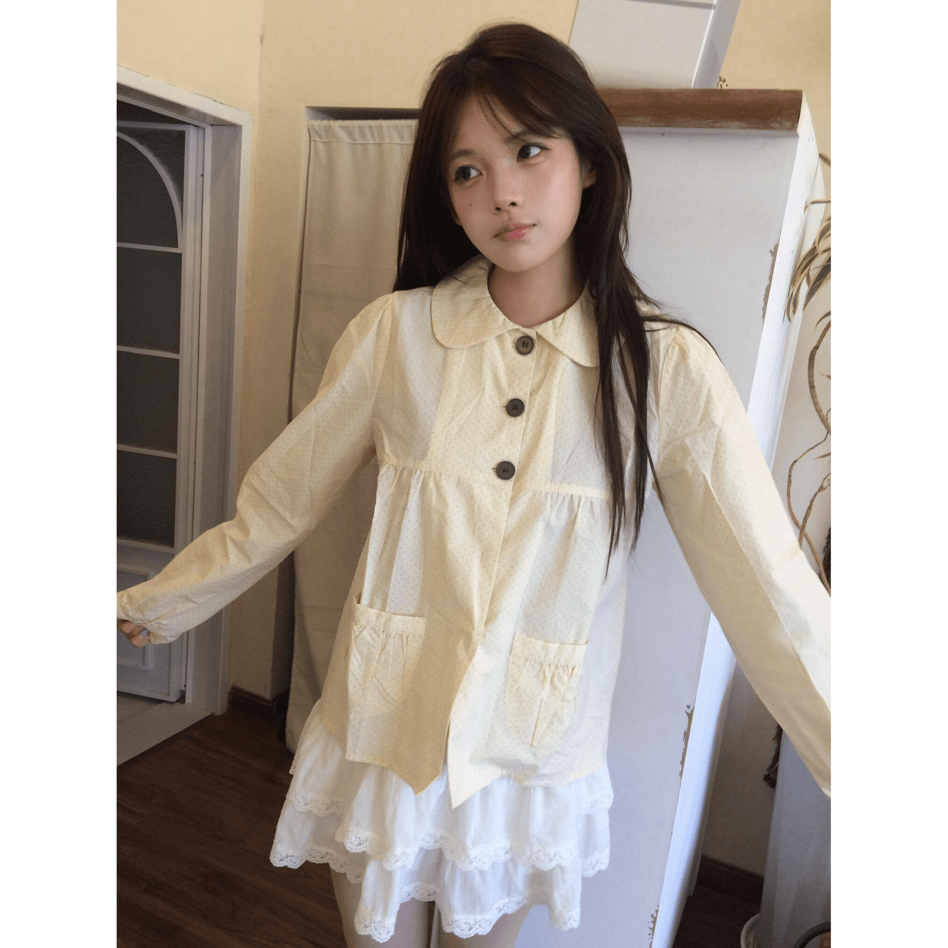 베이비 칼라 도트 무늬 주머니 주름 반팔 티셔츠 여성 여름 새로운 레트로 캐주얼 슬림해 보이는 인형 셔츠 셔츠 이미지 5