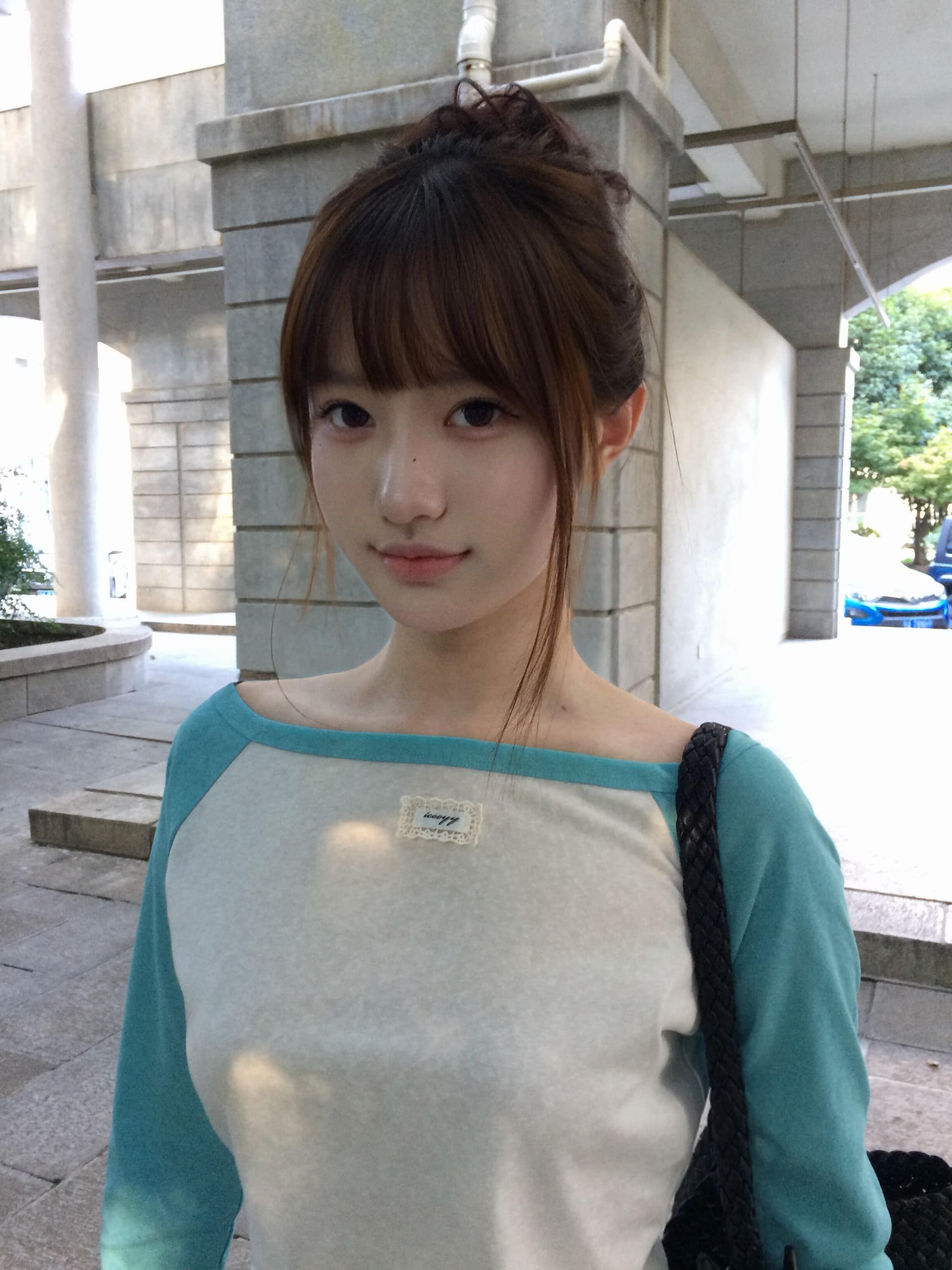 한 부서 패치워크 색상 오프숄더 삽입 어깨 소매 길이 소매 티셔츠 느긋한 느슨함 센스 몸매 가꾸기 슬림해 보이는 다용도 맨위 이미지 2