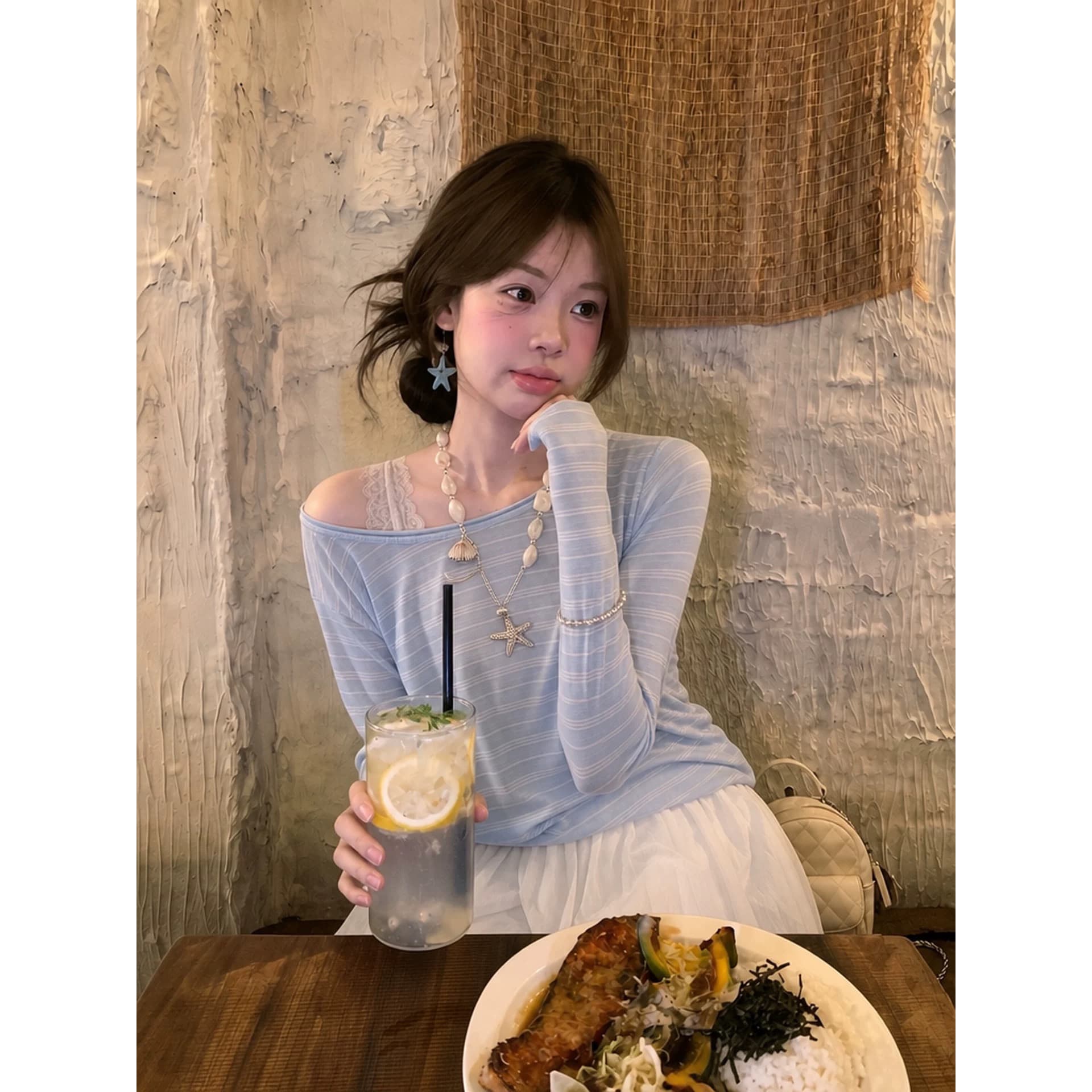파란색 스트라이프 루즈핏 긴팔 u 칼라 티셔츠 여성 2026 여름 호흡 센스 이른 가을 자외선 차단 고급 사소한 맨위 이미지 5