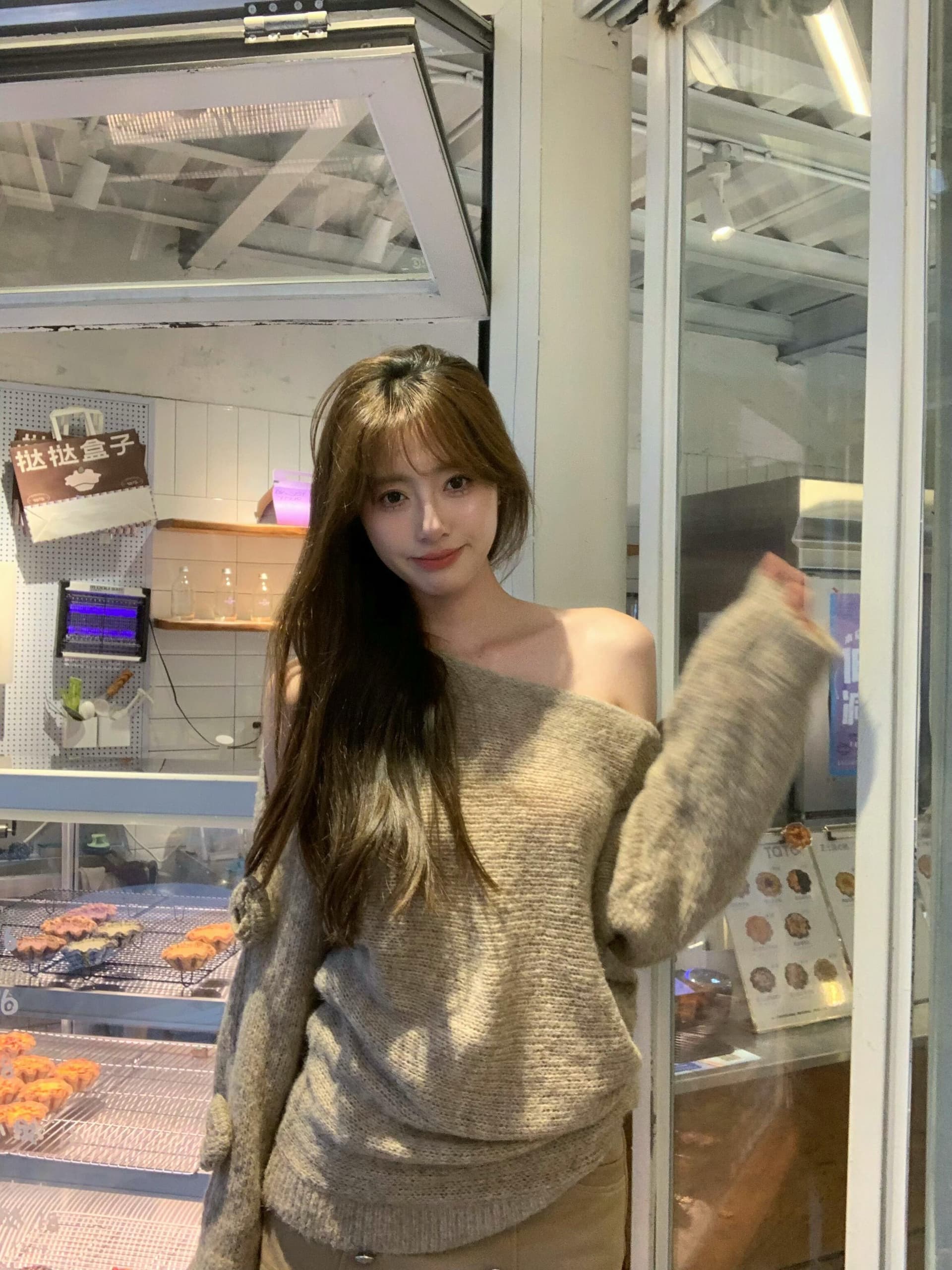 비스듬한 어깨 오프숄더 둘 착용 10 양모 혼방 모헤어 3 차원 꽃 얇은 스타일 니트 맨위 이미지 4