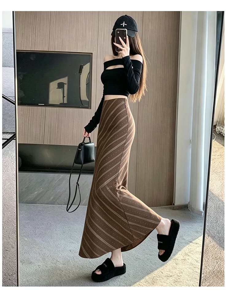 가을 겨울 여성 의류 사슴 캐시미어 미니멀리즘 레트로 비스듬한 스트라이프 반신 스커트 몸매 가꾸기 슬림해 보이는 고등학교 롱 코트 다용도 타이트 스커트 상세 이미지 19