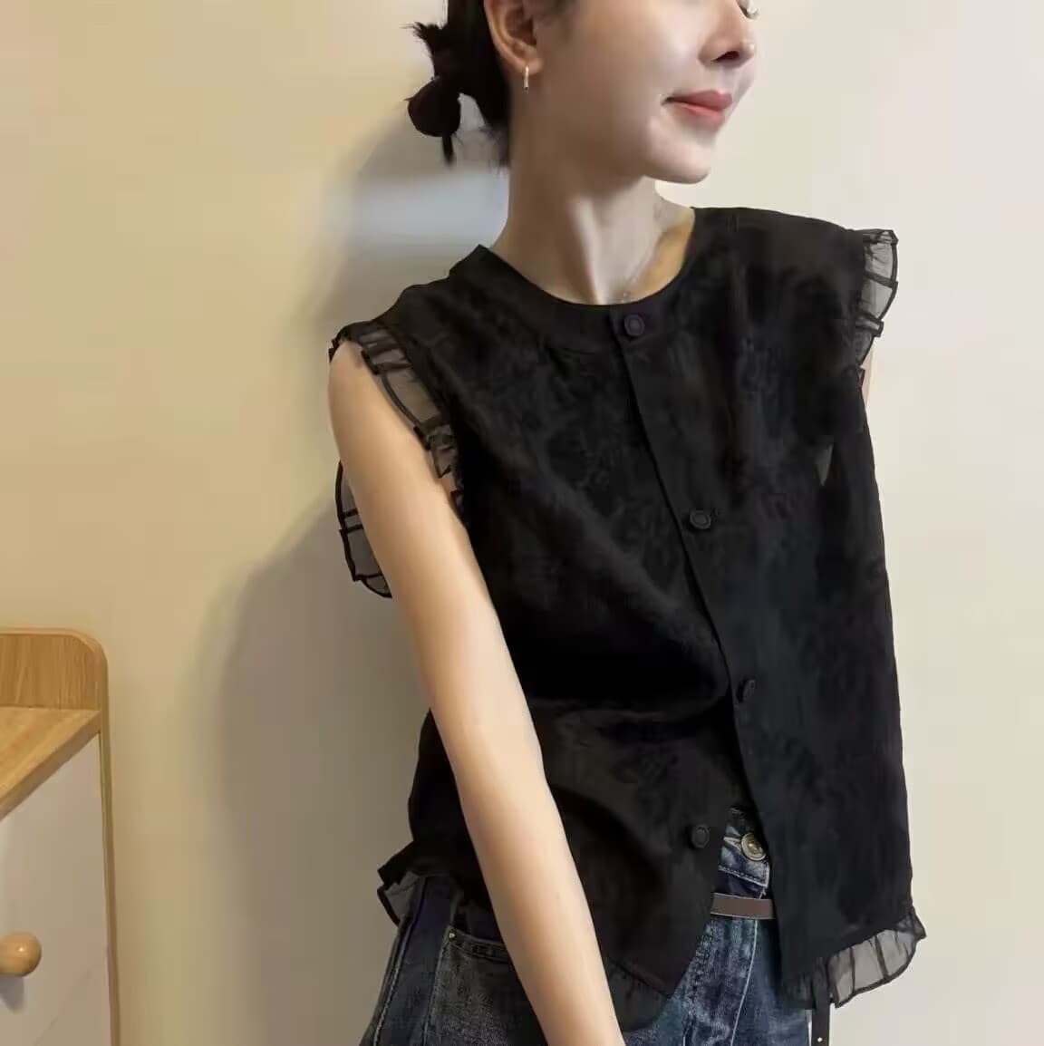 프릴 라운드 넥 민소매 여성 셔츠 26 새로운 여름 얇은 스타일 루즈핏 통기성 검정색 조끼 맨위 이미지 4