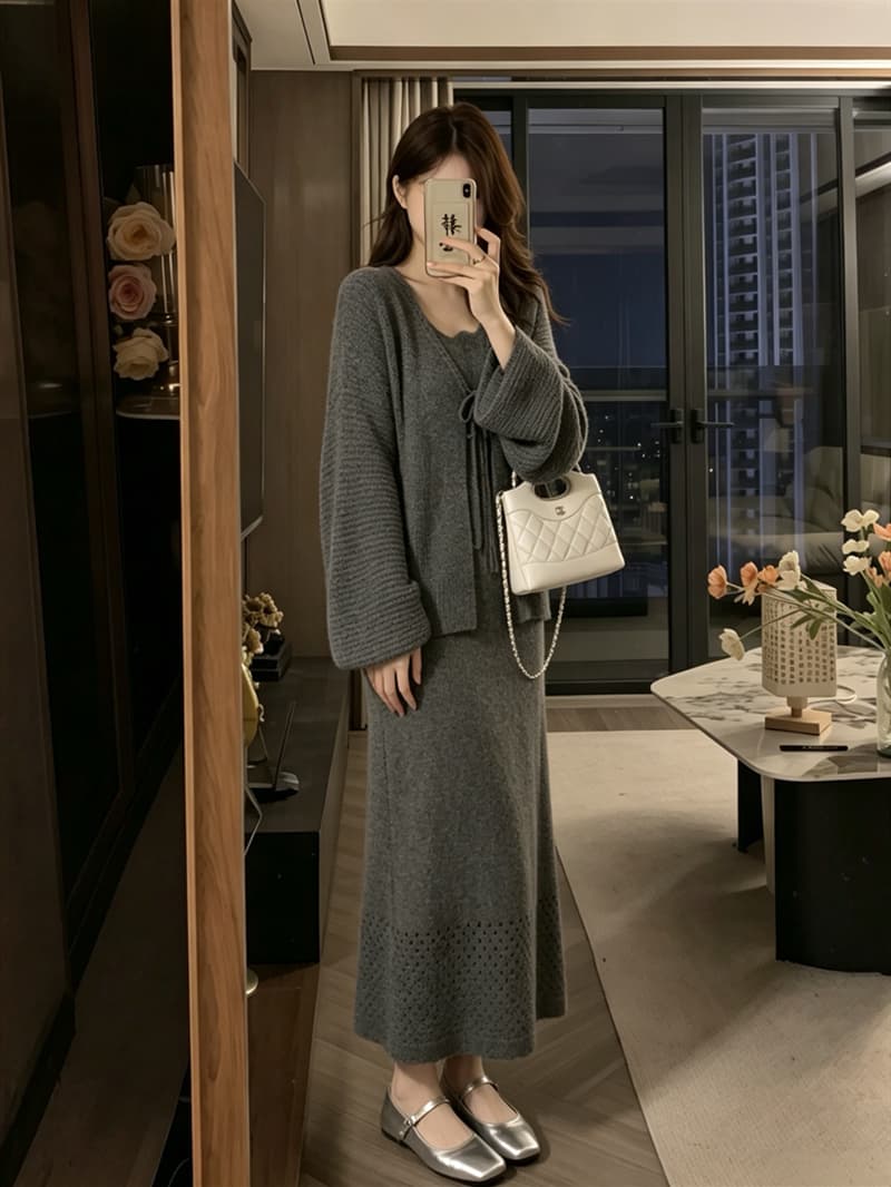 실사 빅 사이즈 여성 가을 항구 바람 레트로 느긋한 바람 품격 배트윙 소매 스웨터 코트 니트 슬립 치마 세트 이미지 4