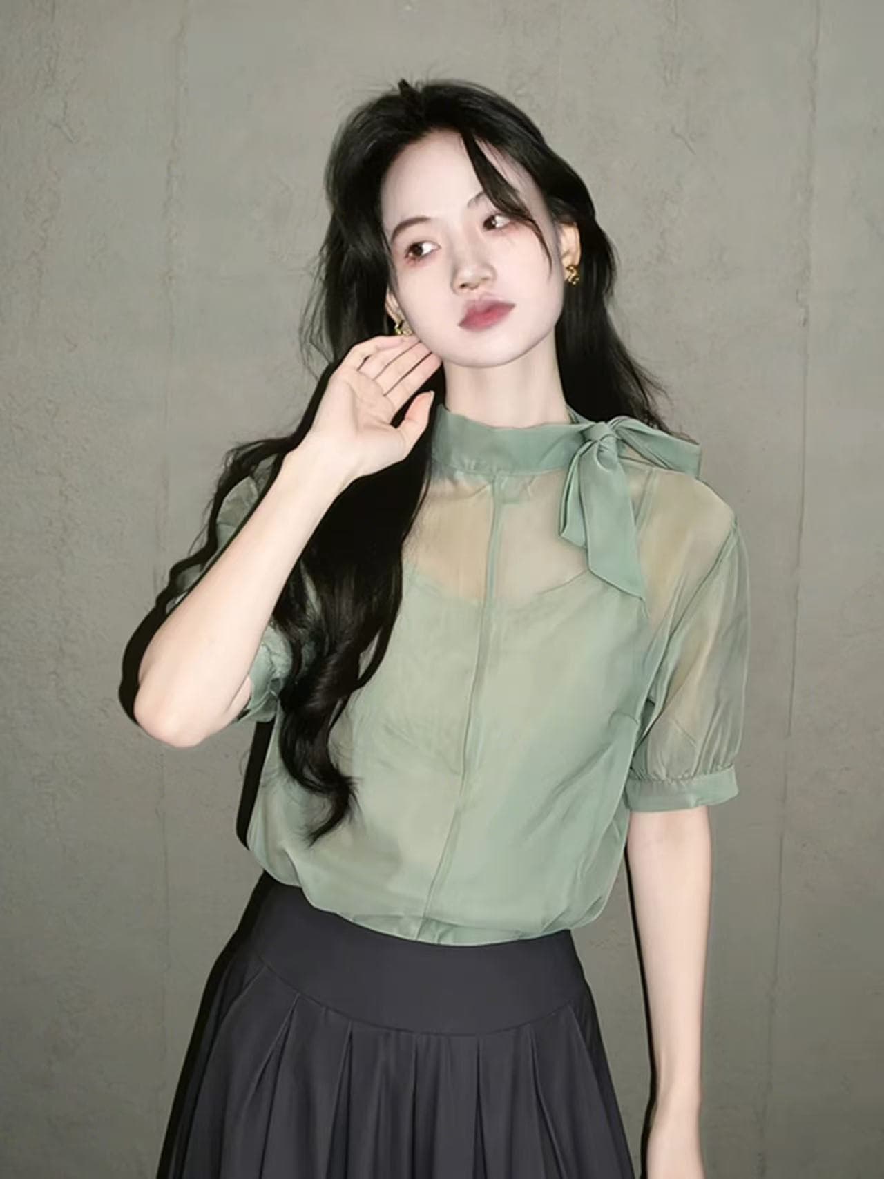 여름 프랑스식 고유 한 쉬폰 톱 고급 센스 빛 럭셔리 슈퍼 화재 연령 감소 외국 가스 녹색 마이크로 ~을 통해 반팔 여성 셔츠 상세 이미지 5
