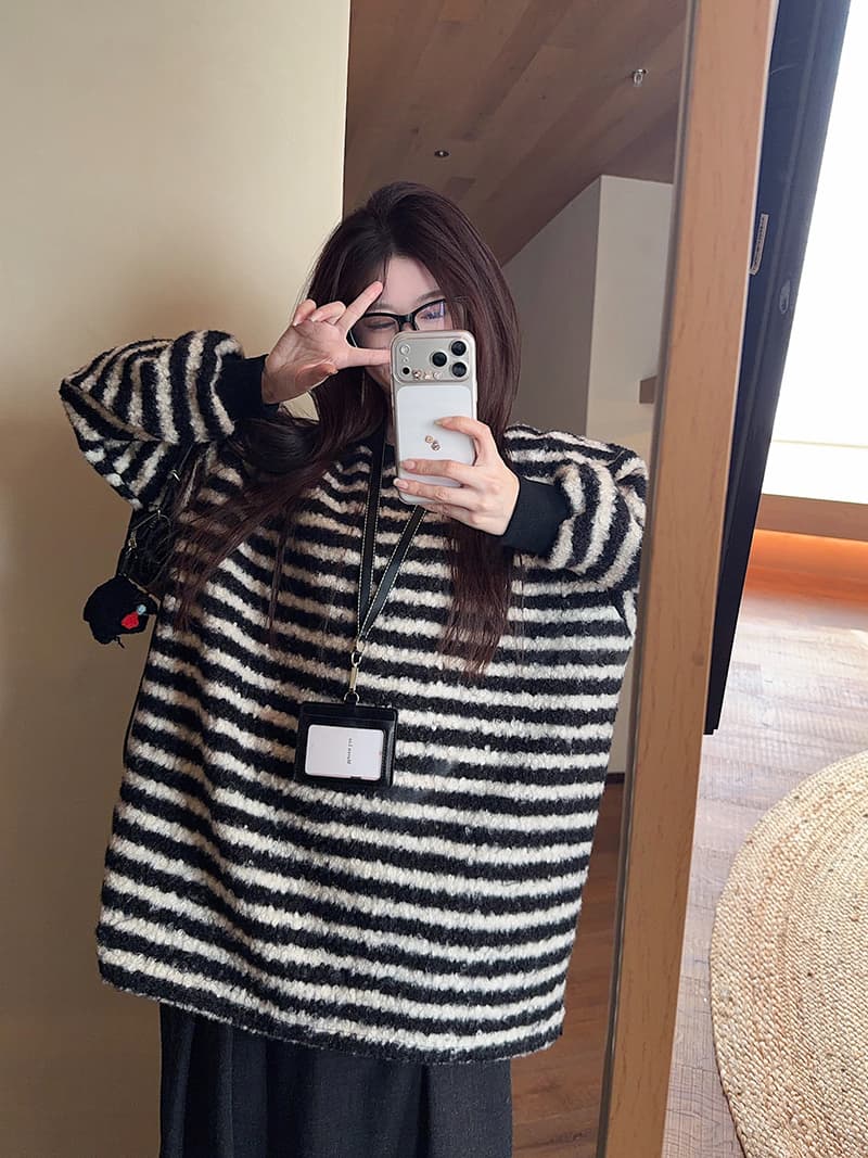 실사 털 서클 스트라이프 털이 있는 후드티 가을 겨울 새로운 한 부서 배색 스트라이프 루즈핏 라운드 넥 보온 맨위 이미지 2