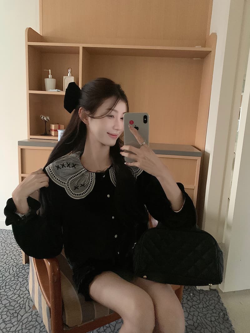 실사 정가 프랑스식 품격 디자인 센스 진주 단추 셔츠 여성 의류 2025 봄 새로운 슬림해 보이는 맨위 상세 이미지 14