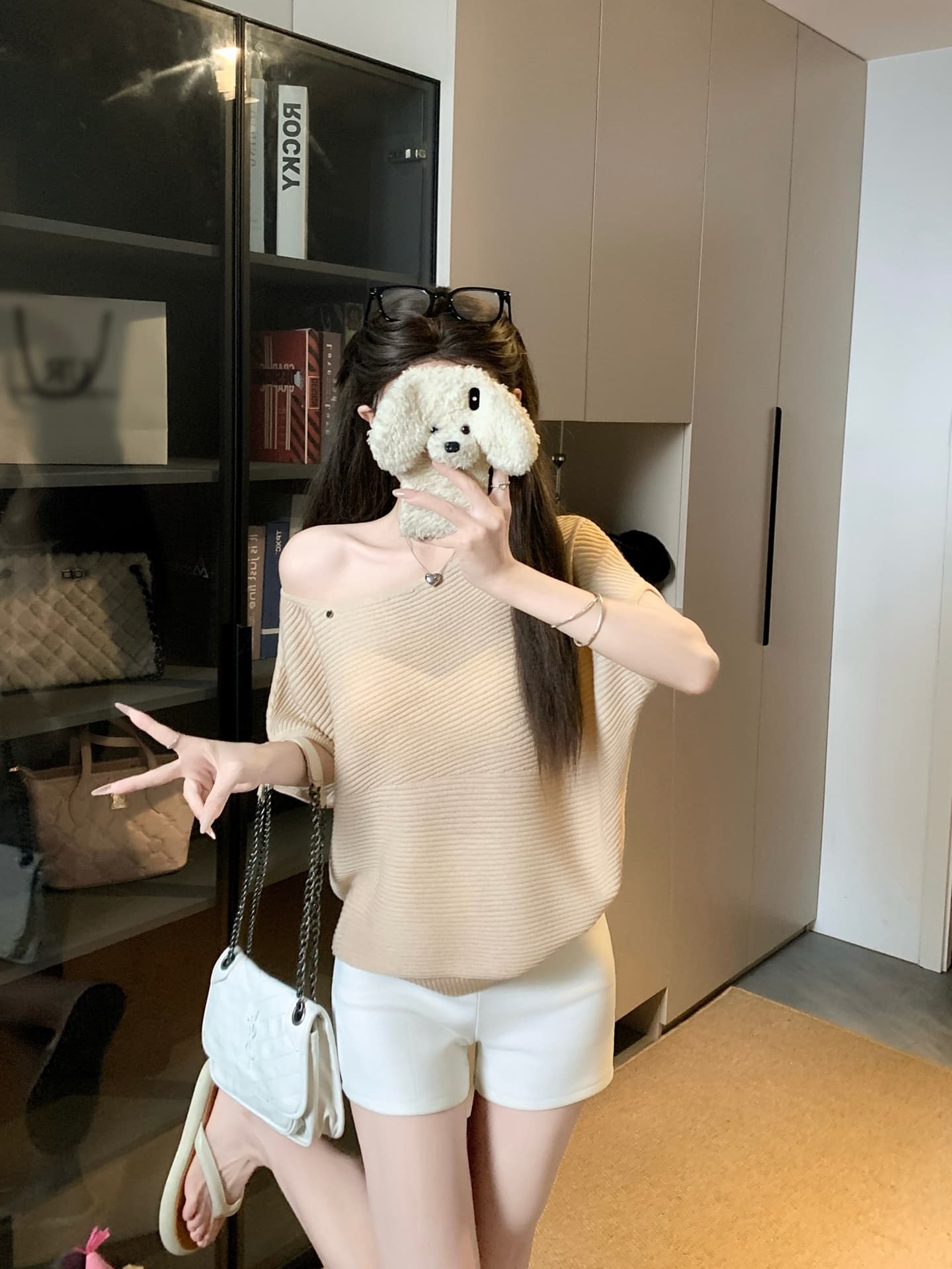 물건 가져 오기 ~까지 Daxi 하오 b03c 2026 년 여름 새로운 비스듬한 칼라 배트윙 소매 둘 착용 슬림해 보이는 니트 작은 셔츠 상세 이미지 1