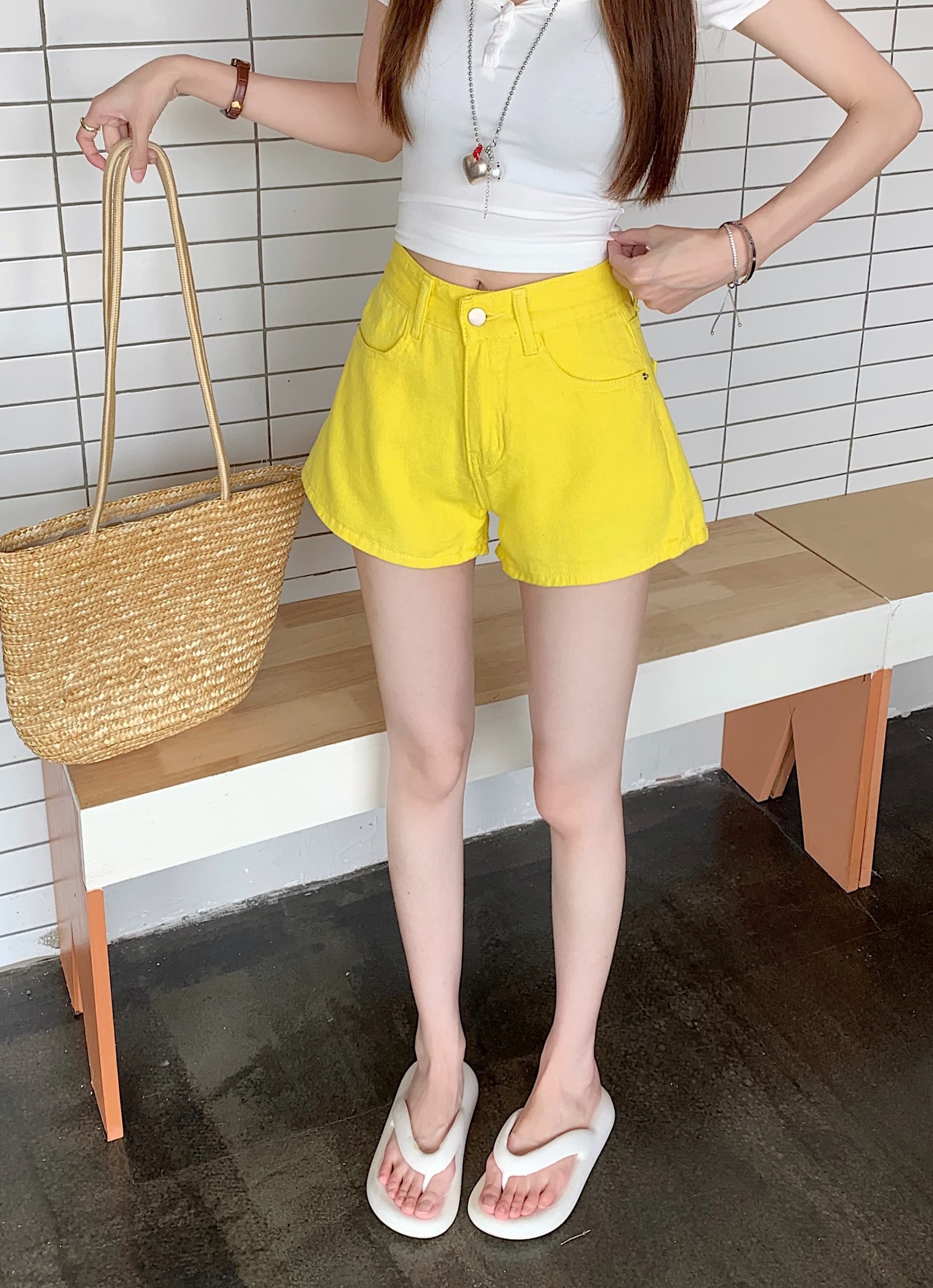 실사 레몬 옐로우 데님 반바지 여성 여름 새로운 한국 스타일 하이웨이스트 넓은 다리 슬림해 보이는 다용도 핫 바지 한 마디 바지 상세 이미지 5