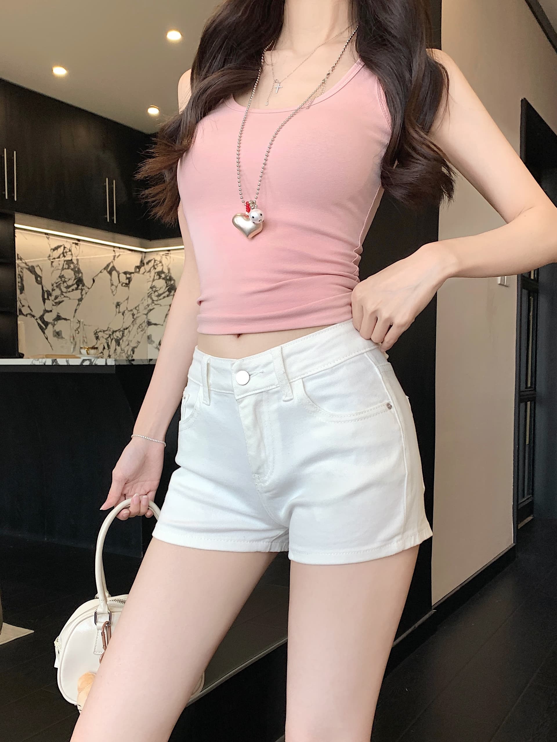 실사 아메리칸 화이트 자수 데님 반바지 여성 여름 디자인 센스 핫걸 몸매 가꾸기 타이트 슬림해 보이는 핫 바지 상세 이미지 4