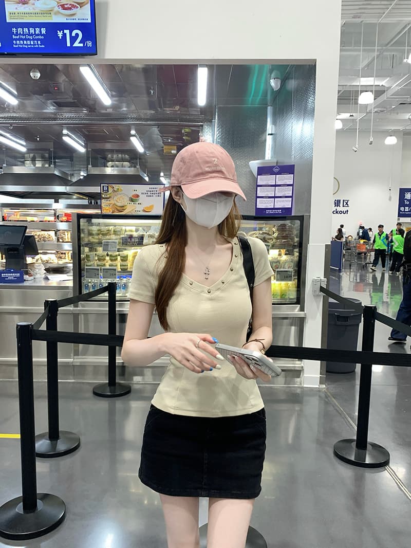 실사 정가 반팔 티셔츠 여성 의류 여름 새로운 몸매 가꾸기 슬림해 보이는 한 부서 디자인 센스 징 V넥 맨위 상세 이미지 11