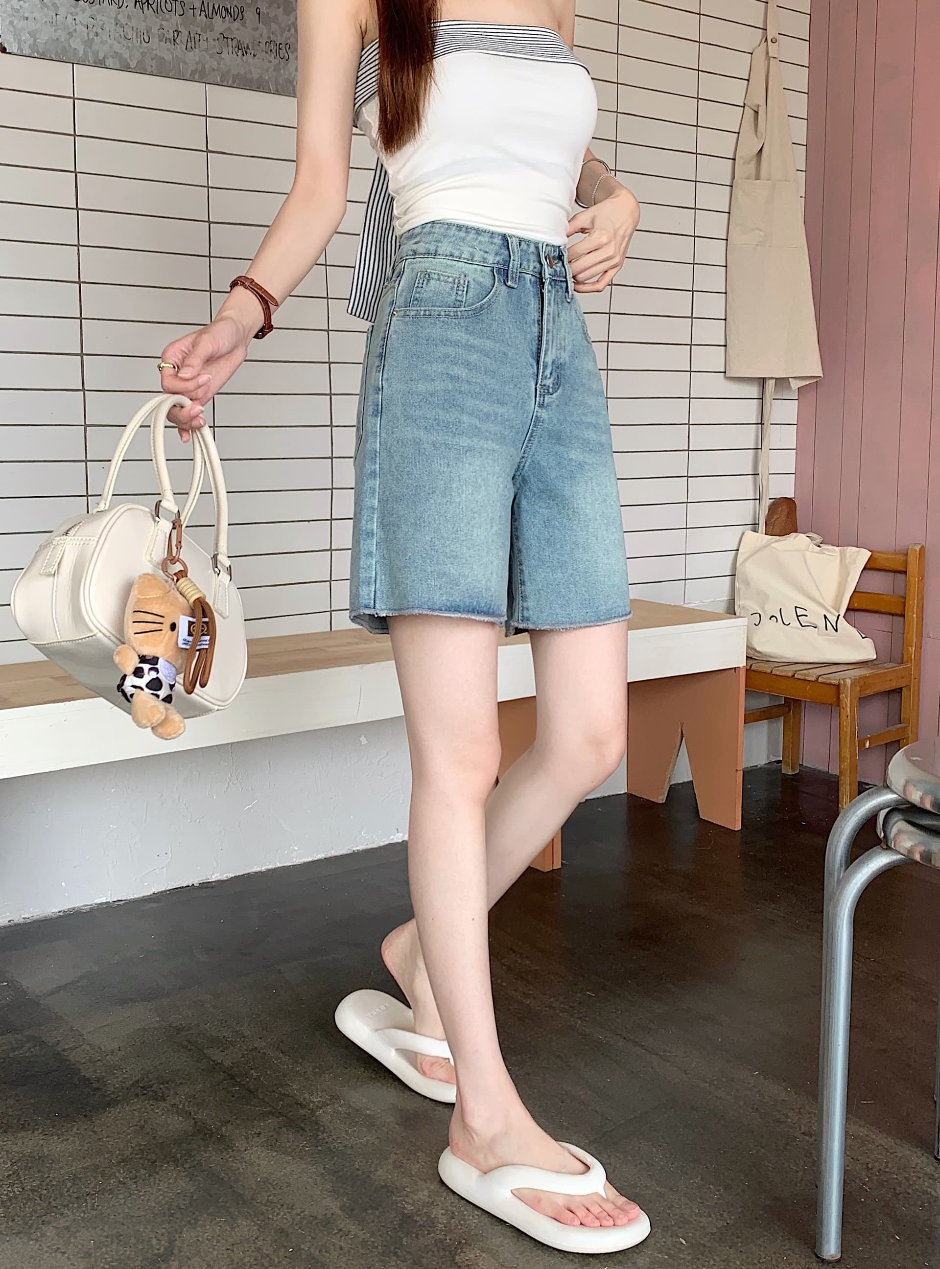 실사 아메리칸 레트로 워싱 거친 가장자리 데님 반바지 여성 여름 새로운 하이웨이스트 슬림해 보이는 스트레이트 5 점 바지 상세 이미지 6